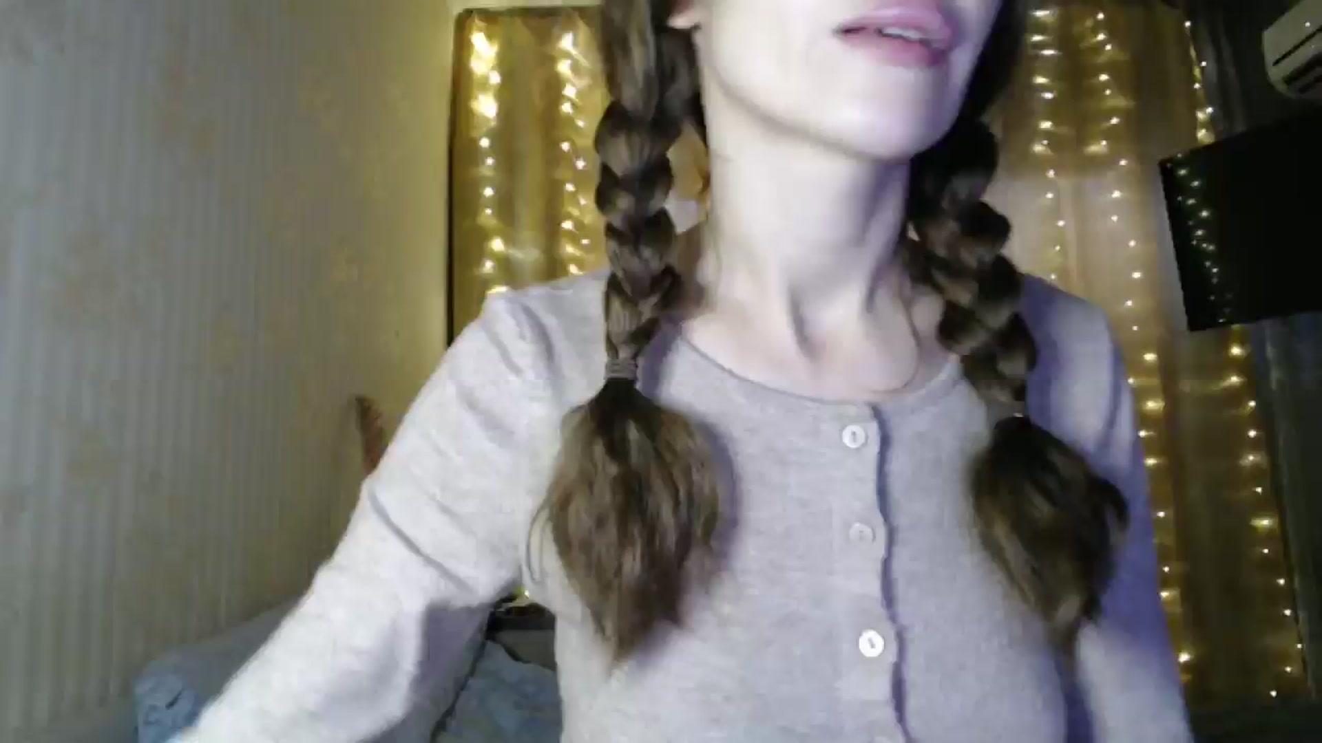 Gallery image thumbnail from Nora_Sweet's myfreecams stream on, 12/24/2024, 10:44 image 9 of 20