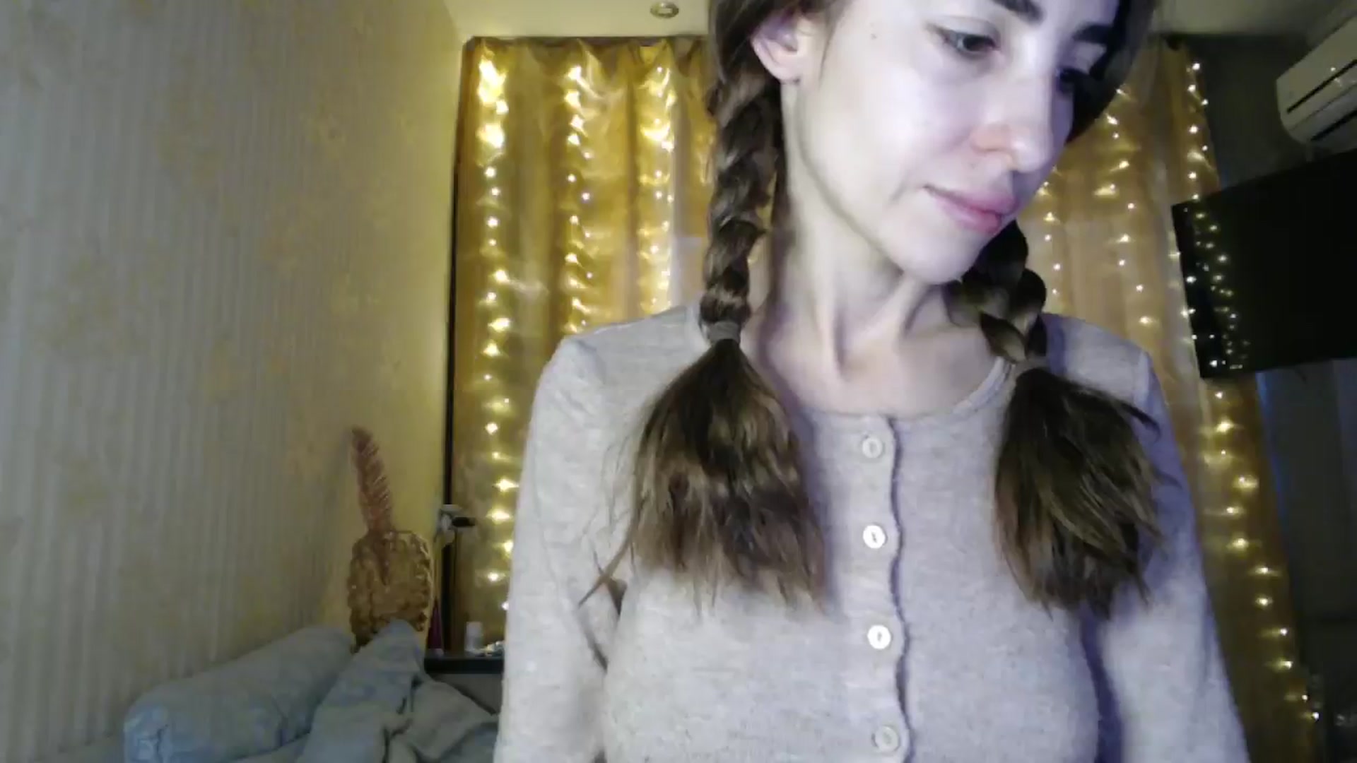 Gallery image thumbnail from Nora_Sweet's myfreecams stream on, 12/25/2024, 08:43 image 13 of 20