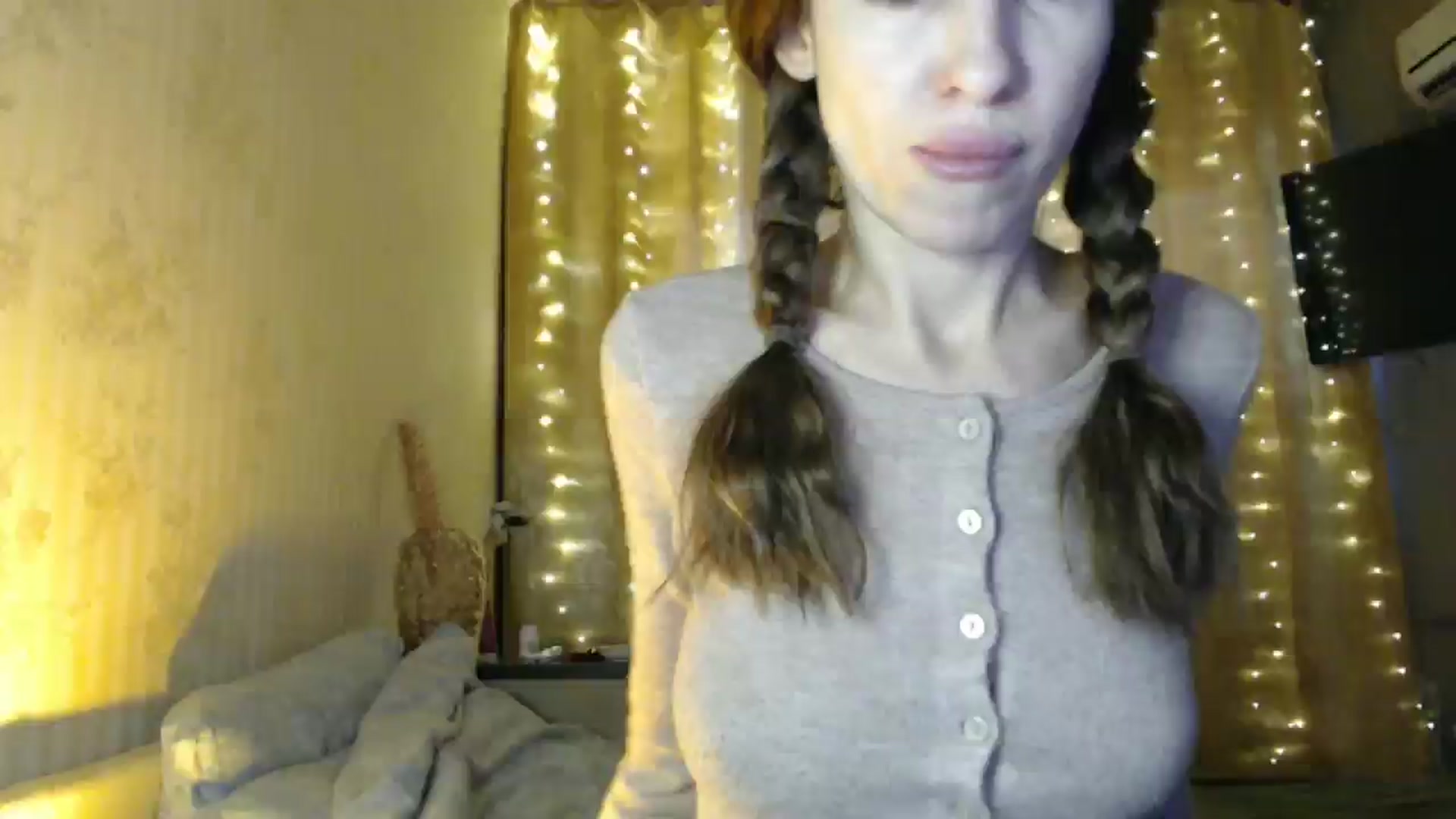 Gallery image thumbnail from Nora_Sweet's myfreecams stream on, 12/25/2024, 09:21 image 13 of 20
