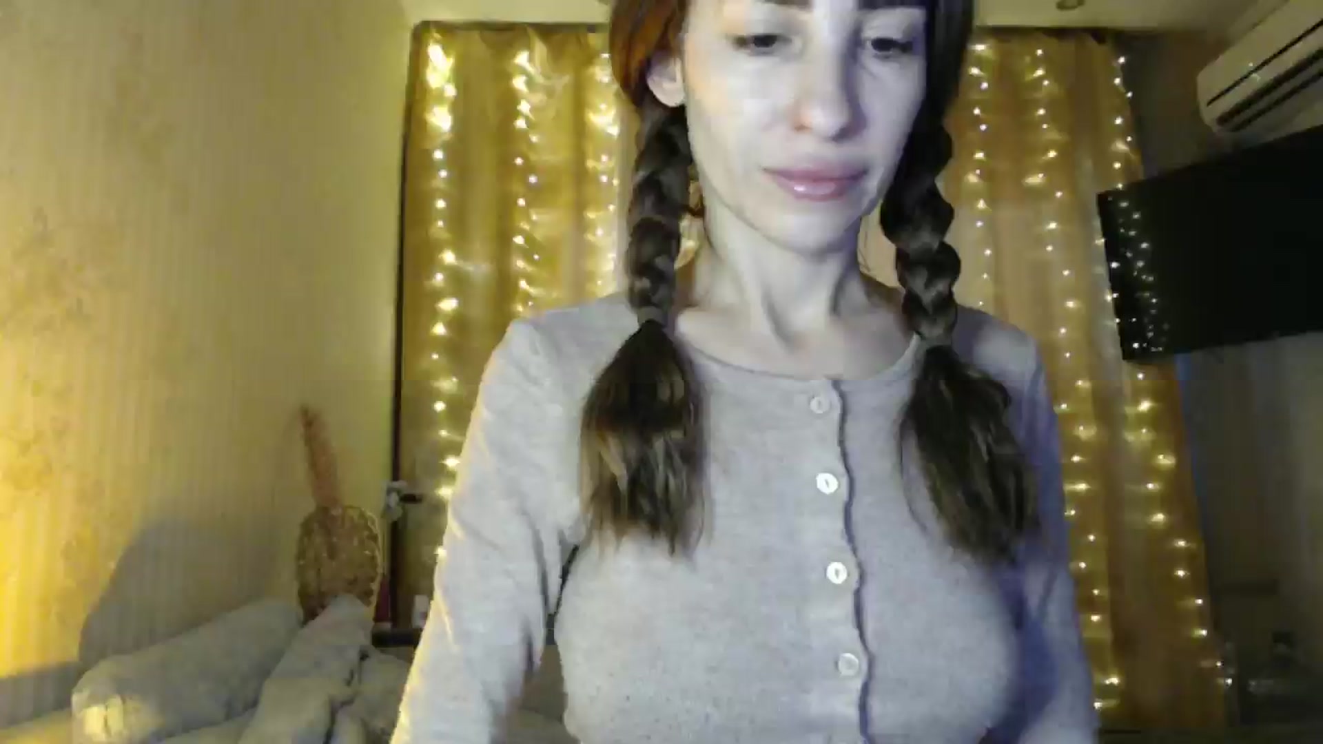 Gallery image thumbnail from Nora_Sweet's myfreecams stream on, 12/25/2024, 09:21 image 8 of 20