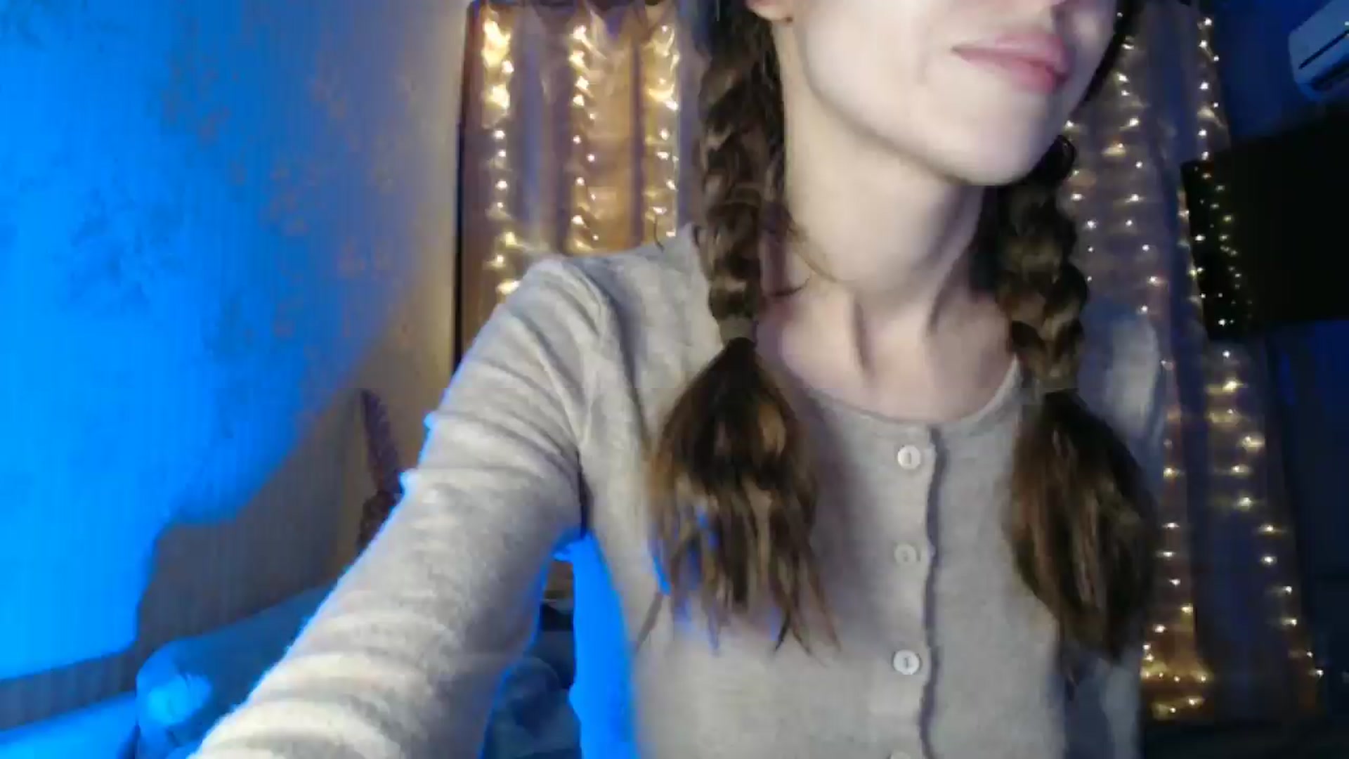Gallery image thumbnail from Nora_Sweet's myfreecams stream on, 12/25/2024, 14:01 image 8 of 20
