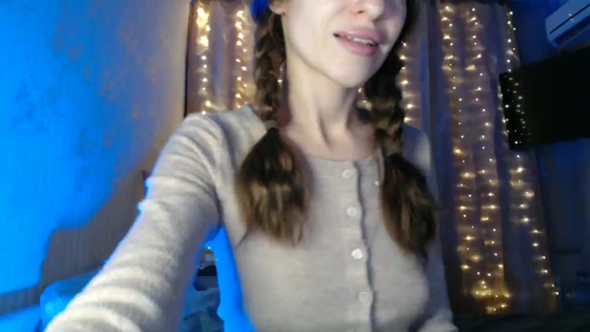 Gallery image thumbnail from Nora_Sweet's myfreecams stream on, 12/25/2024, 14:01 image 3 of 20