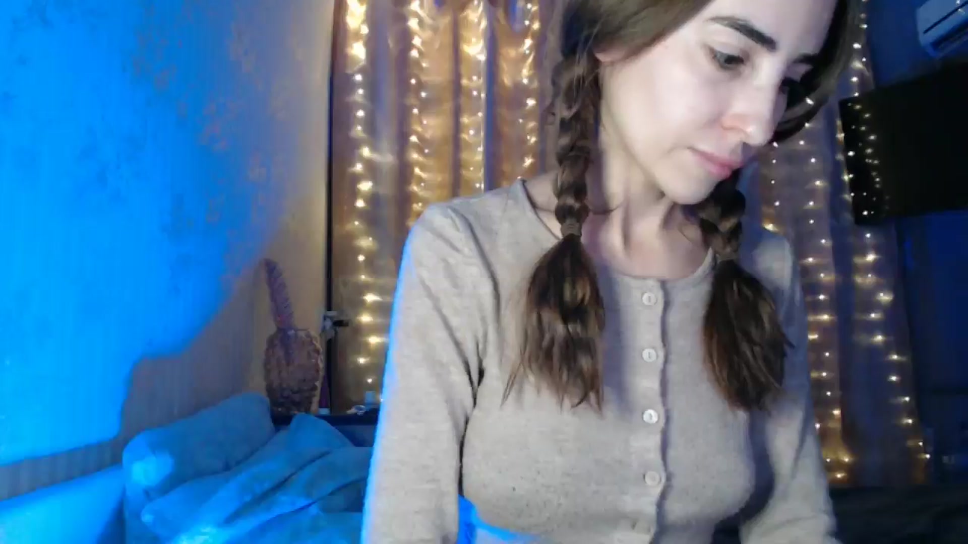 Gallery image thumbnail from Nora_Sweet's myfreecams stream on, 12/25/2024, 14:51 image 12 of 20