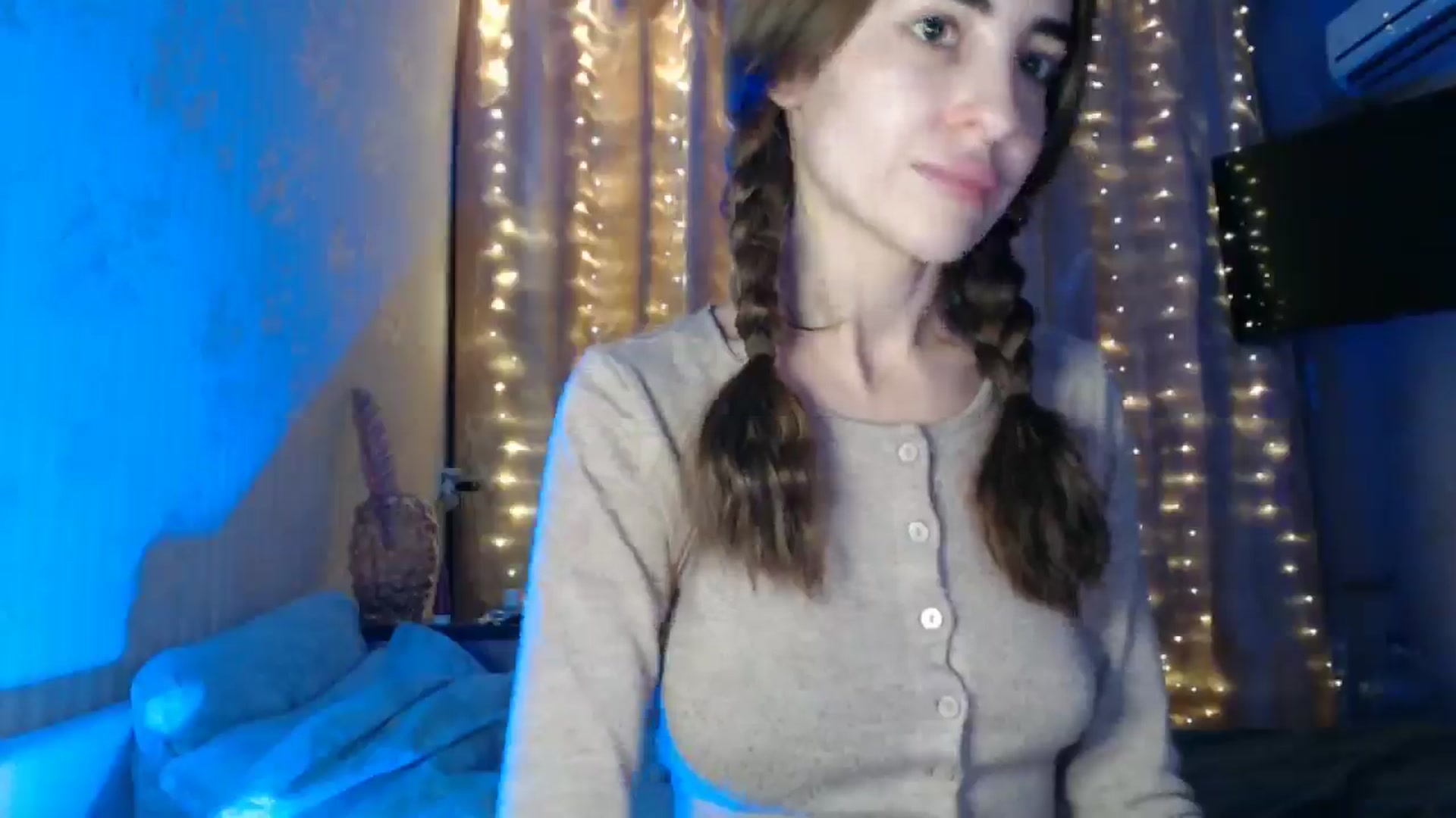 Gallery image thumbnail from Nora_Sweet's myfreecams stream on, 12/25/2024, 14:51 image 5 of 20