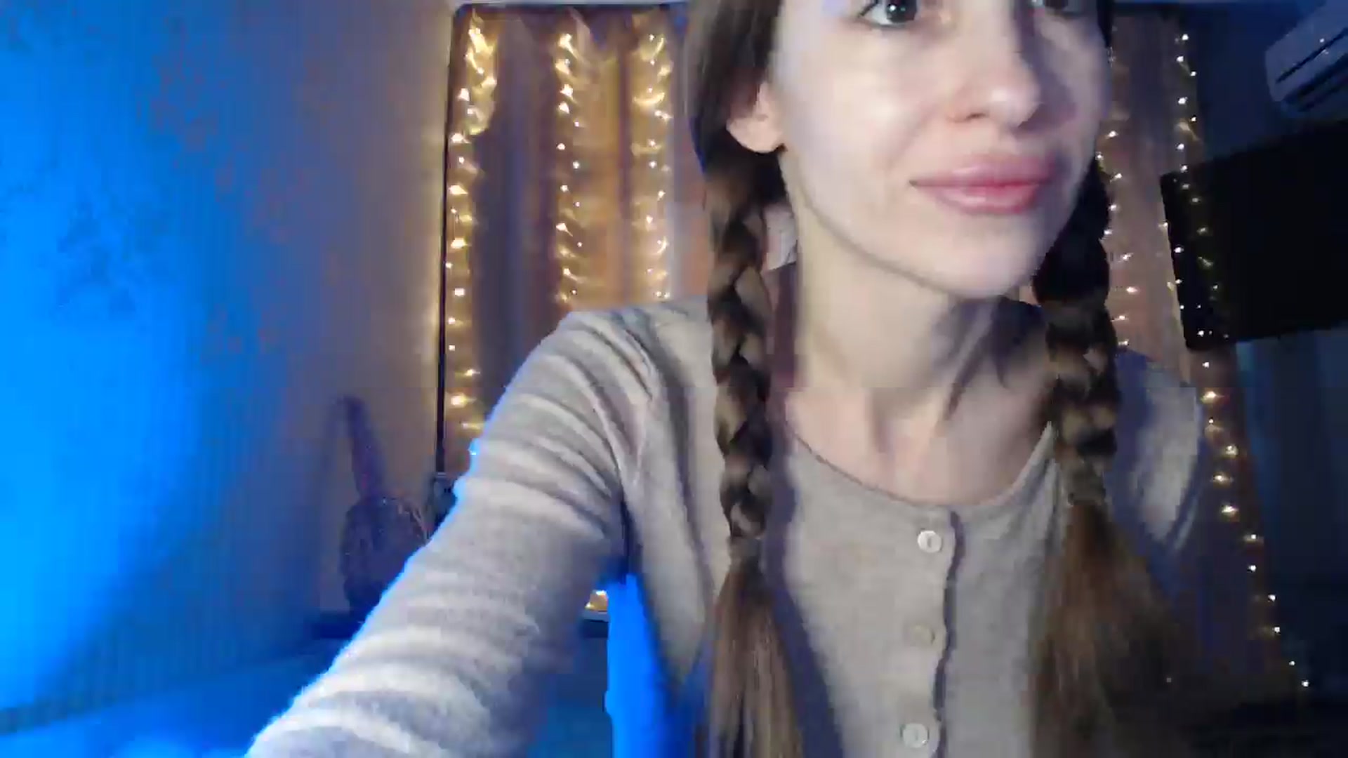 Gallery image thumbnail from Nora_Sweet's myfreecams stream on, 12/27/2024, 09:42 image 17 of 20