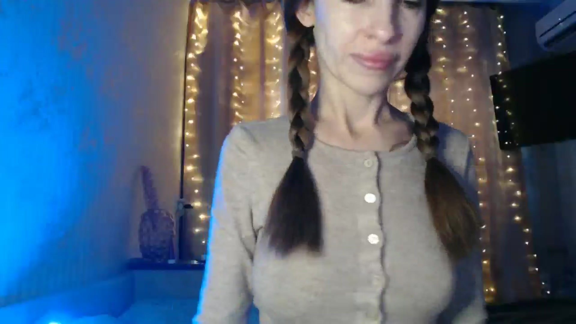 Gallery image thumbnail from Nora_Sweet's myfreecams stream on, 12/27/2024, 09:42 image 10 of 20