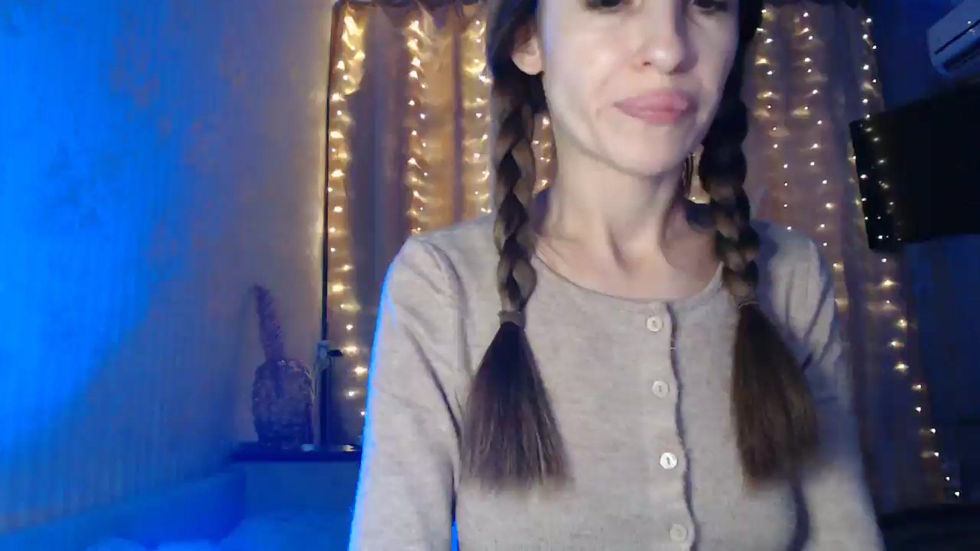Gallery image thumbnail from Nora_Sweet's myfreecams stream on, 12/27/2024, 12:12 image 8 of 20