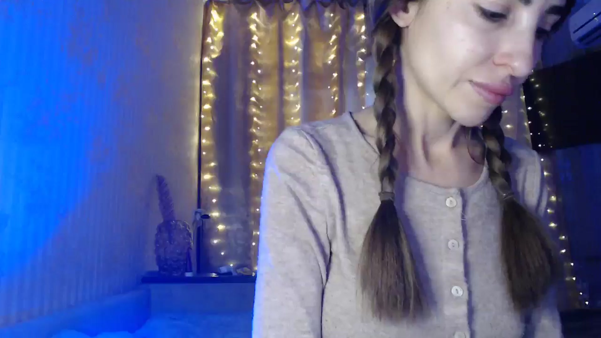 Gallery image thumbnail from Nora_Sweet's myfreecams stream on, 12/27/2024, 12:12 image 6 of 20