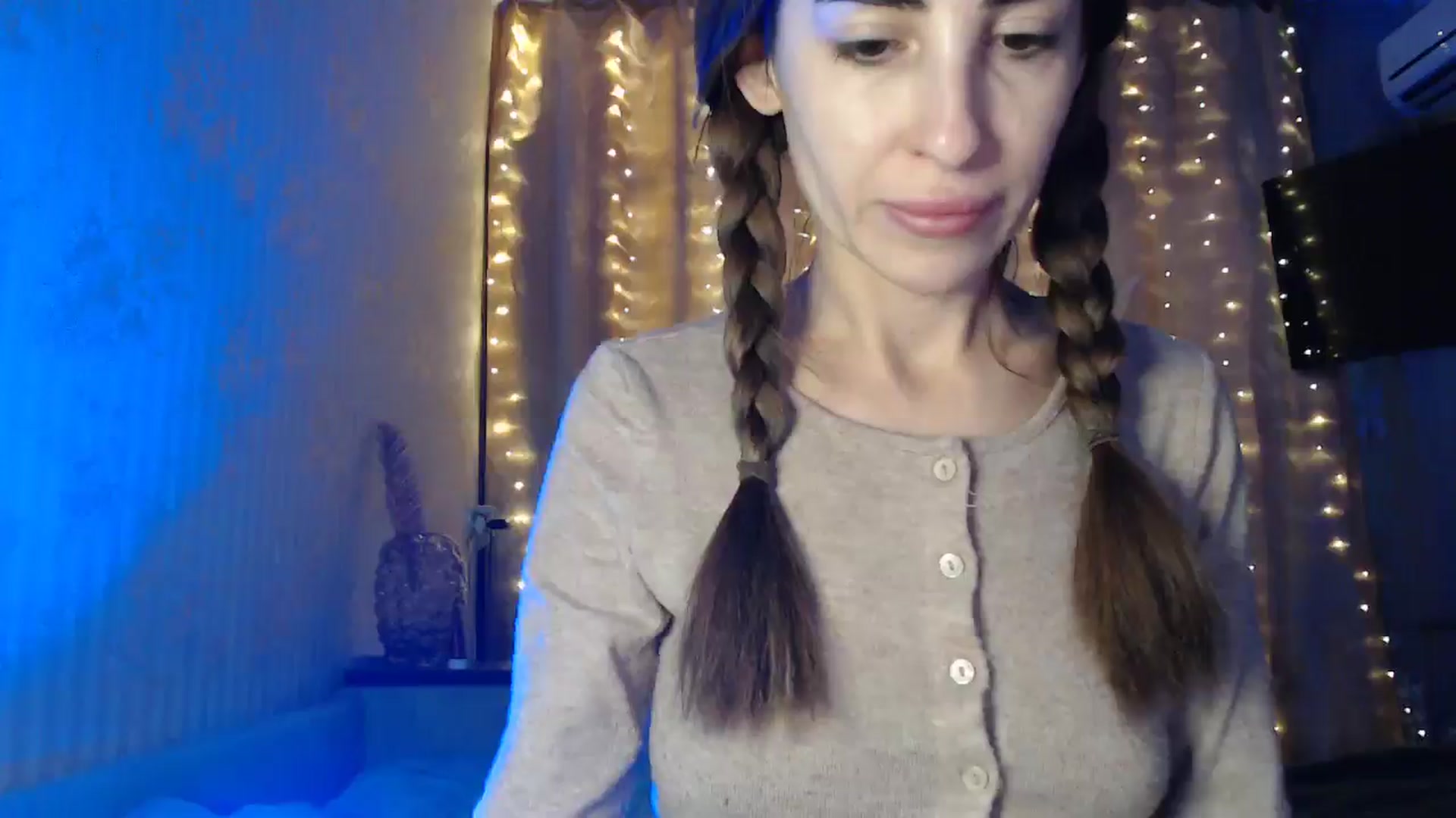 Gallery image thumbnail from Nora_Sweet's myfreecams stream on, 12/27/2024, 12:12 image 7 of 20