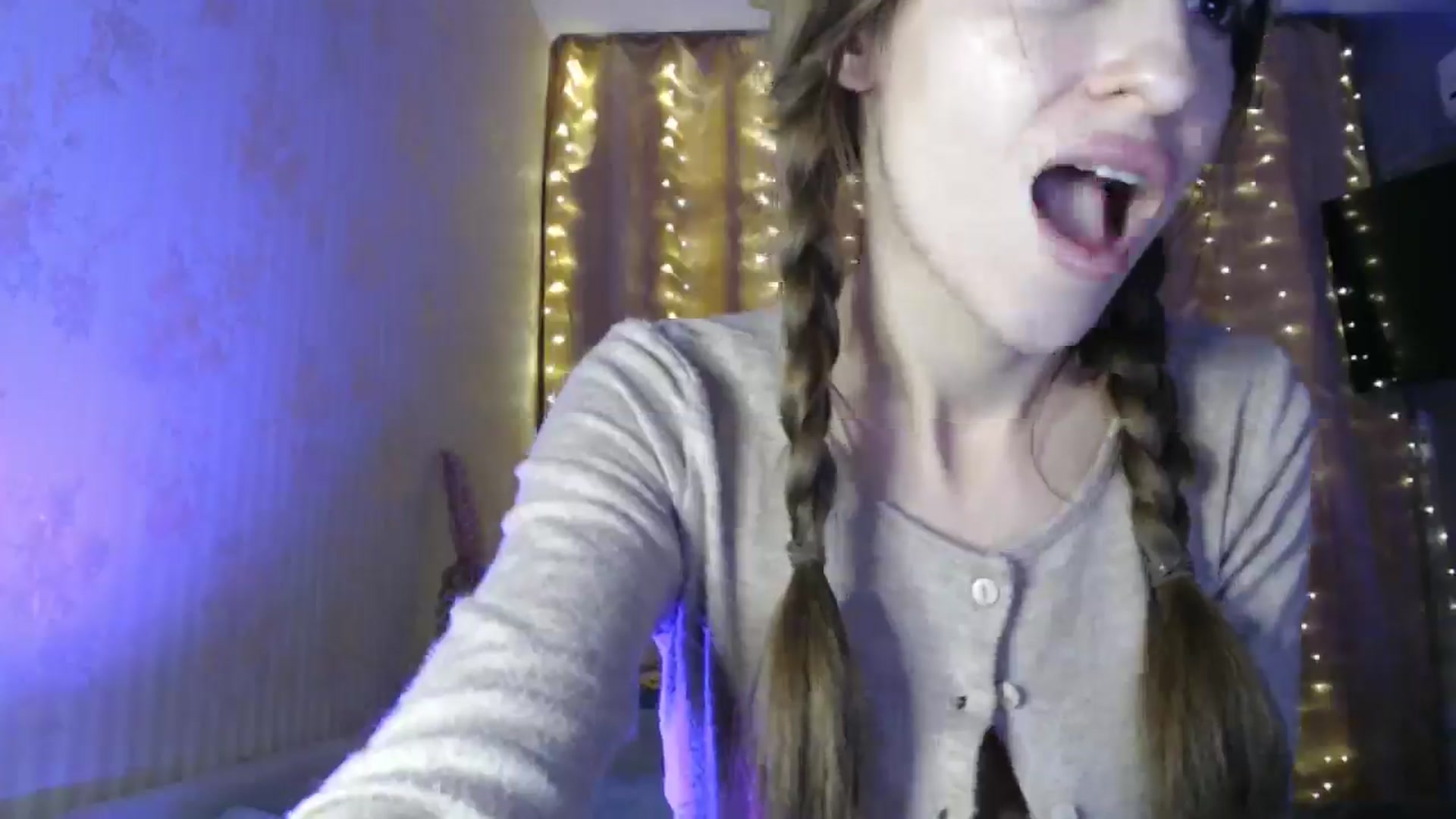Gallery image thumbnail from Nora_Sweet's myfreecams stream on, 12/27/2024, 17:15 image 5 of 20
