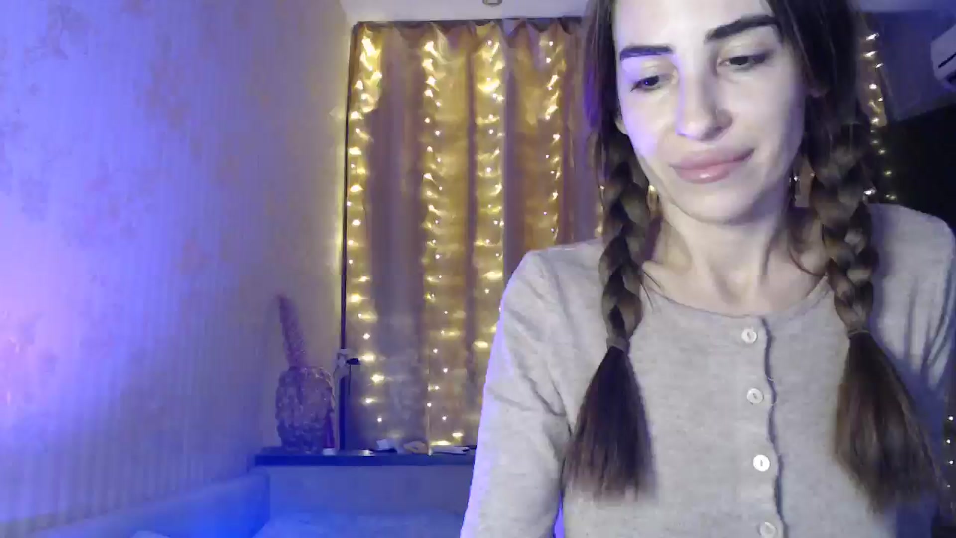 Gallery image thumbnail from Nora_Sweet's myfreecams stream on, 12/27/2024, 17:41 image 5 of 20