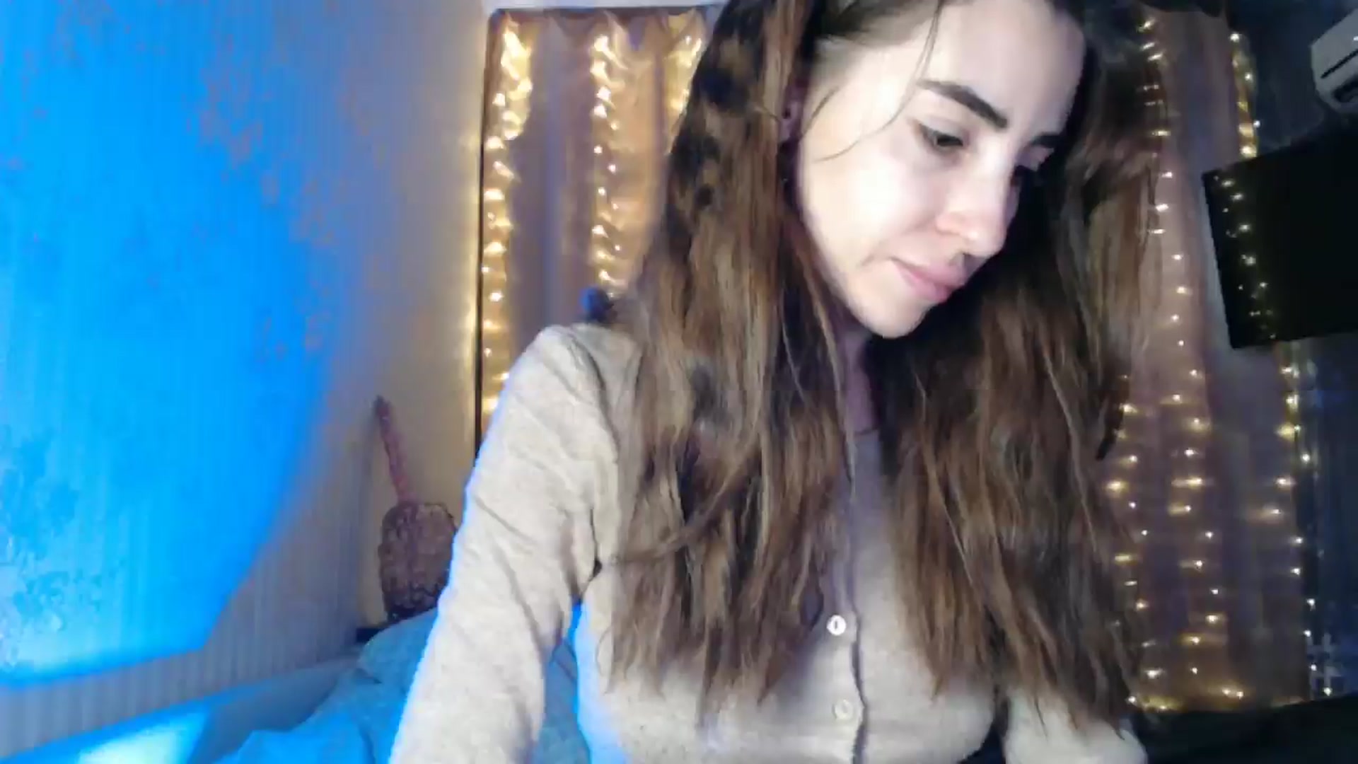 Gallery image thumbnail from Nora_Sweet's myfreecams stream on, 12/30/2024, 10:08 image 13 of 20