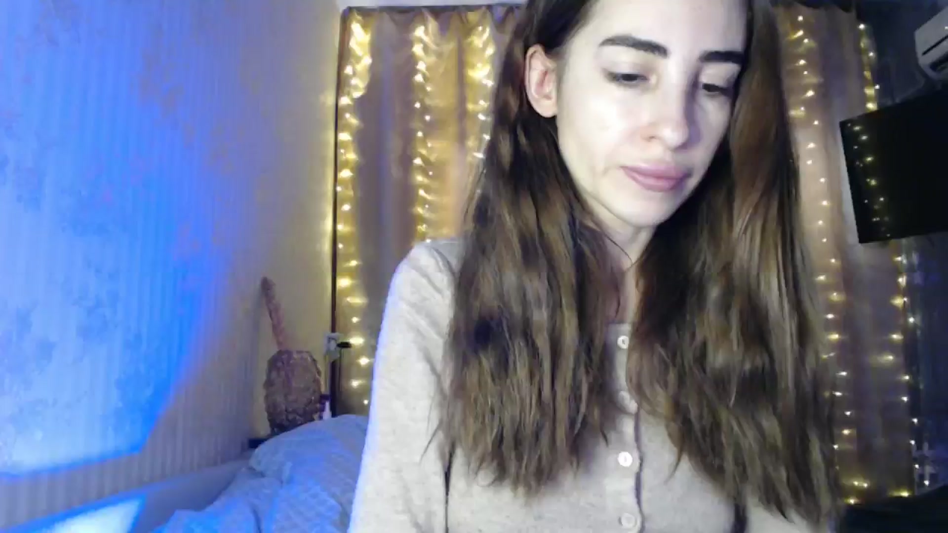 Gallery image thumbnail from Nora_Sweet's myfreecams stream on, 12/30/2024, 10:45 image 6 of 20