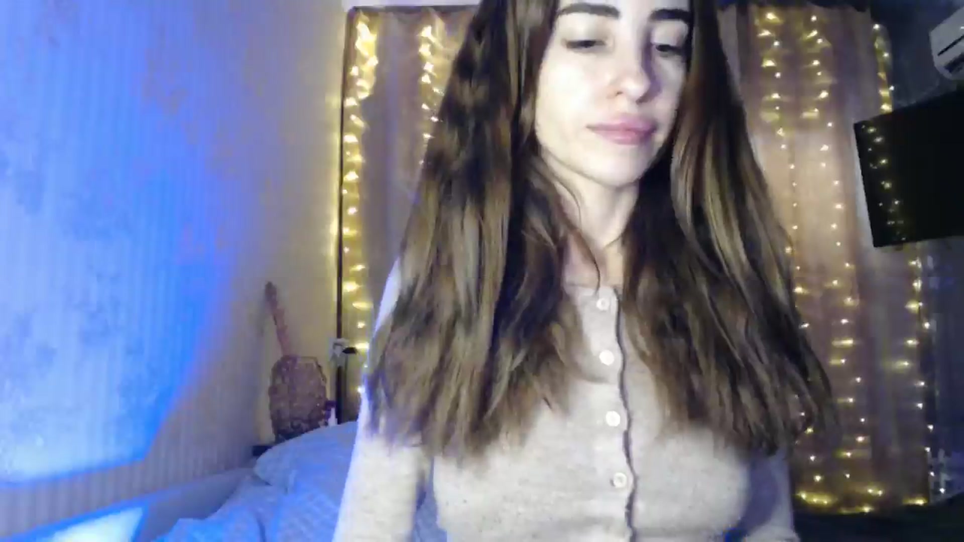 Gallery image thumbnail from Nora_Sweet's myfreecams stream on, 12/30/2024, 10:45 image 8 of 20