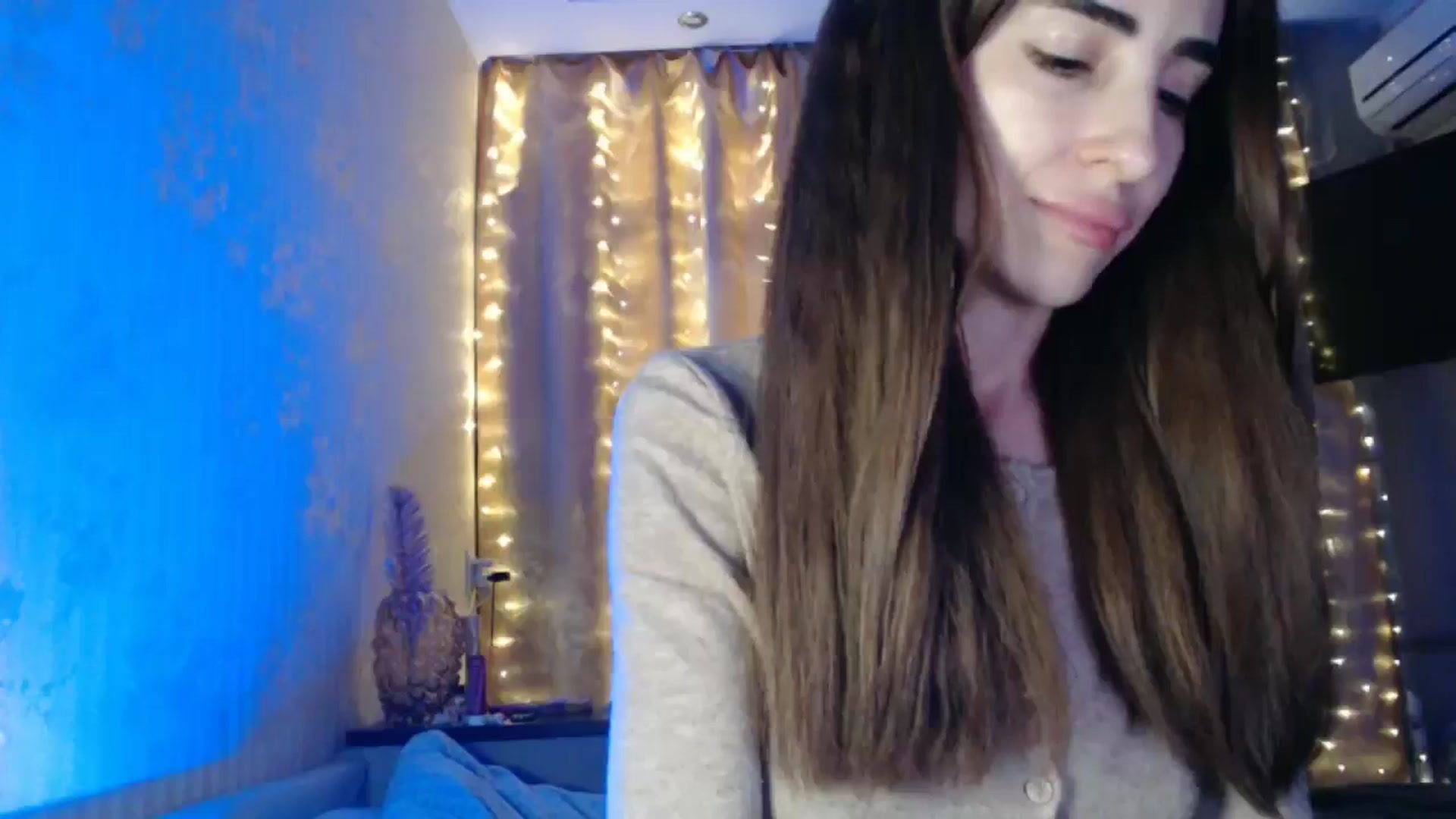 Gallery image thumbnail from Nora_Sweet's myfreecams stream on, 01/06/2025, 11:39 image 10 of 20