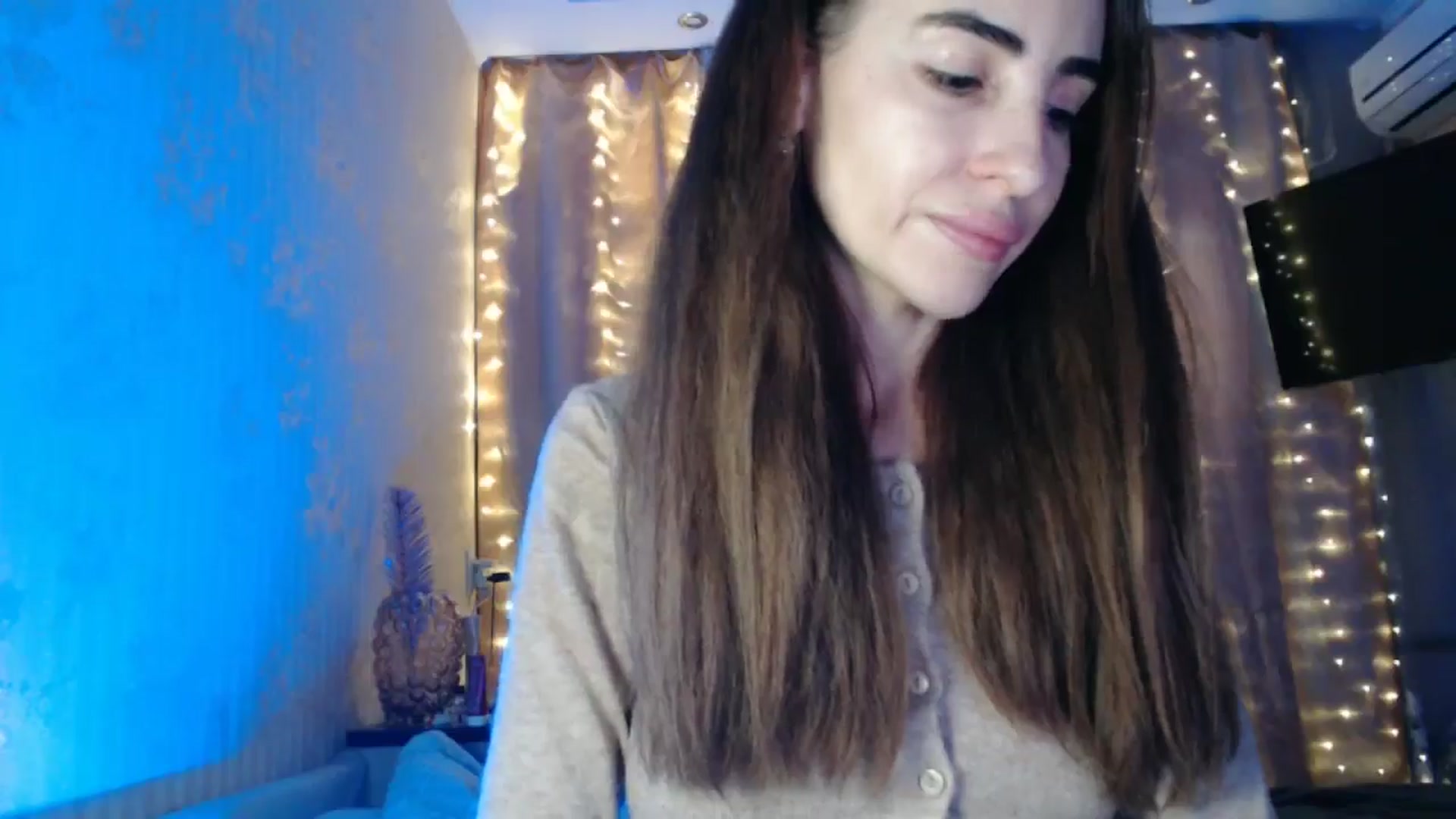 Gallery image thumbnail from Nora_Sweet's myfreecams stream on, 01/06/2025, 11:39 image 5 of 20