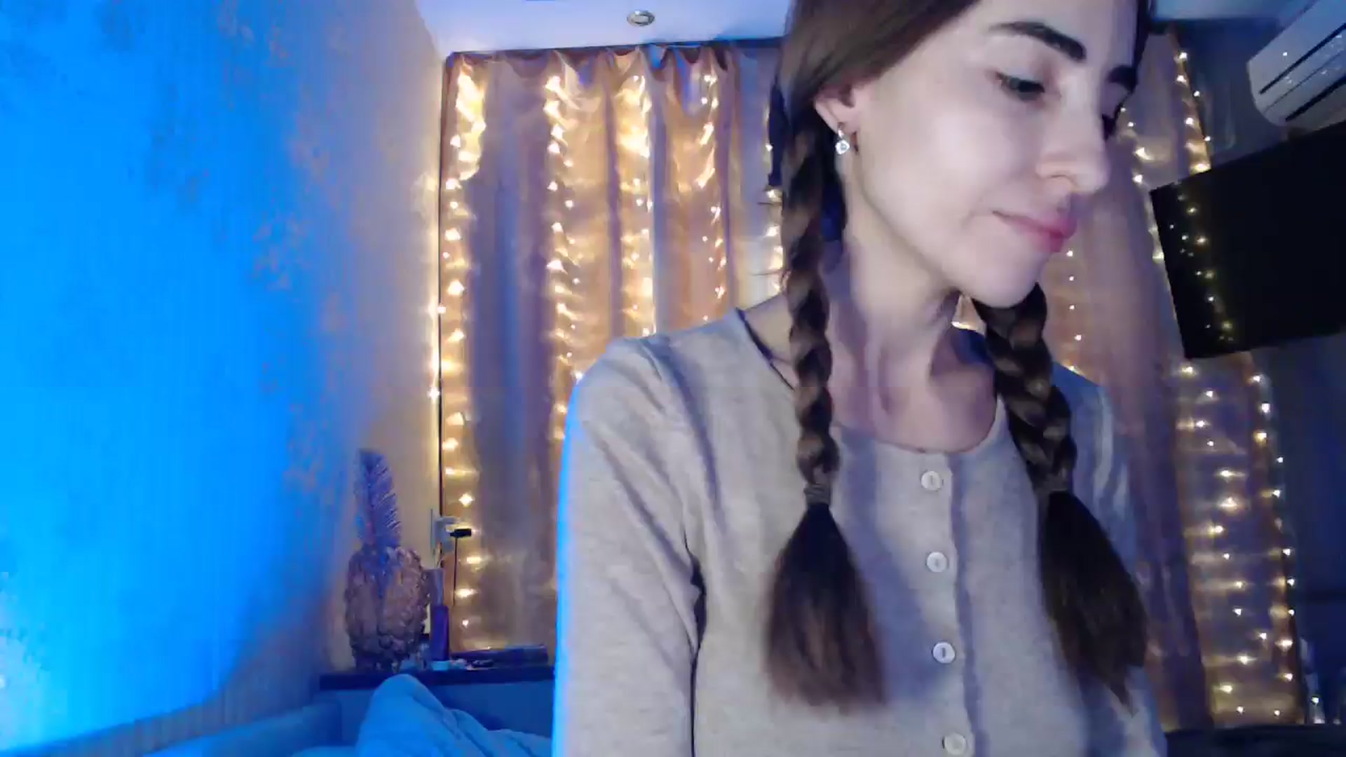 Gallery image thumbnail from Nora_Sweet's myfreecams stream on, 01/06/2025, 11:39 image 20 of 20