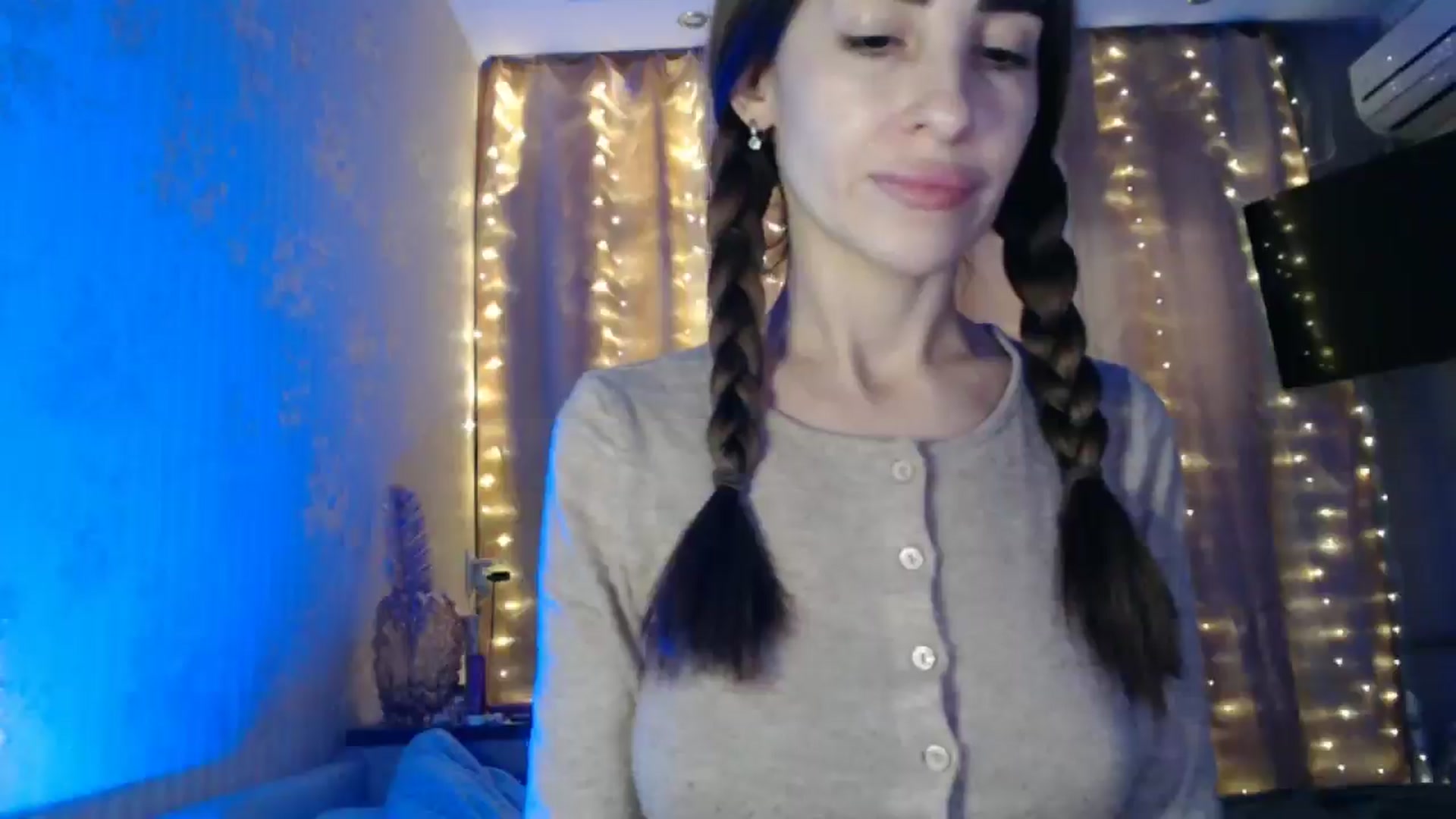 Gallery image thumbnail from Nora_Sweet's myfreecams stream on, 01/06/2025, 12:09 image 4 of 20