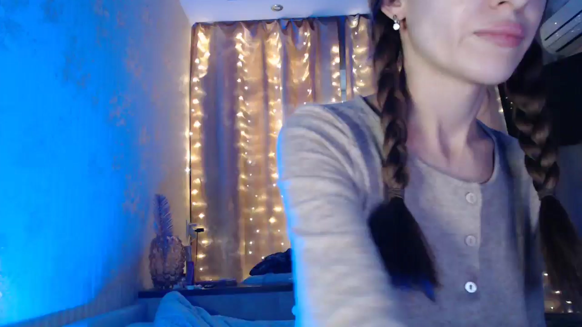 Gallery image thumbnail from Nora_Sweet's myfreecams stream on, 01/06/2025, 12:09 image 11 of 20