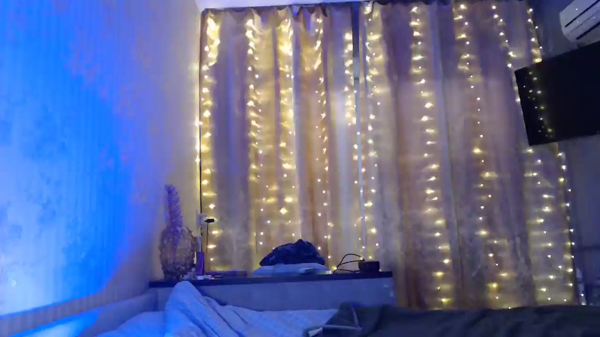 Gallery image thumbnail from Nora_Sweet's myfreecams stream on, 01/06/2025, 13:02 image 10 of 20