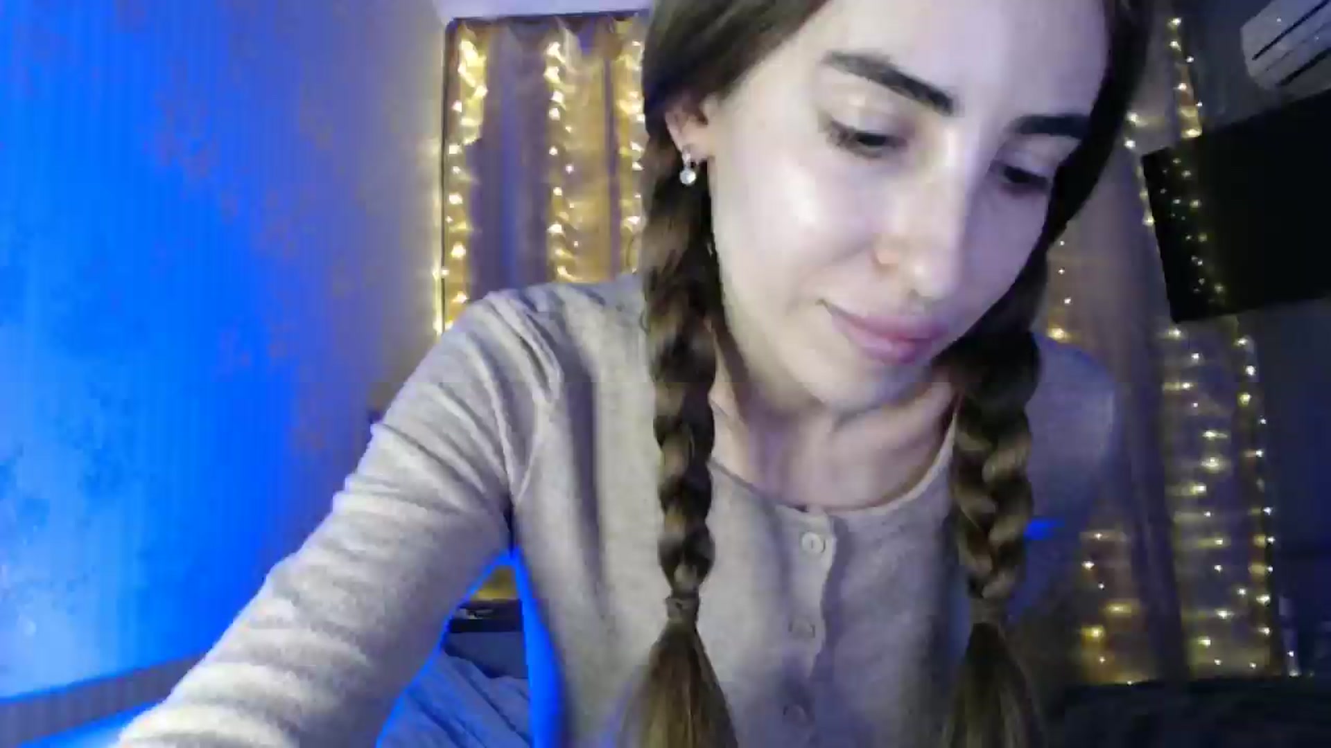 Gallery image thumbnail from Nora_Sweet's myfreecams stream on, 01/06/2025, 13:02 image 17 of 20