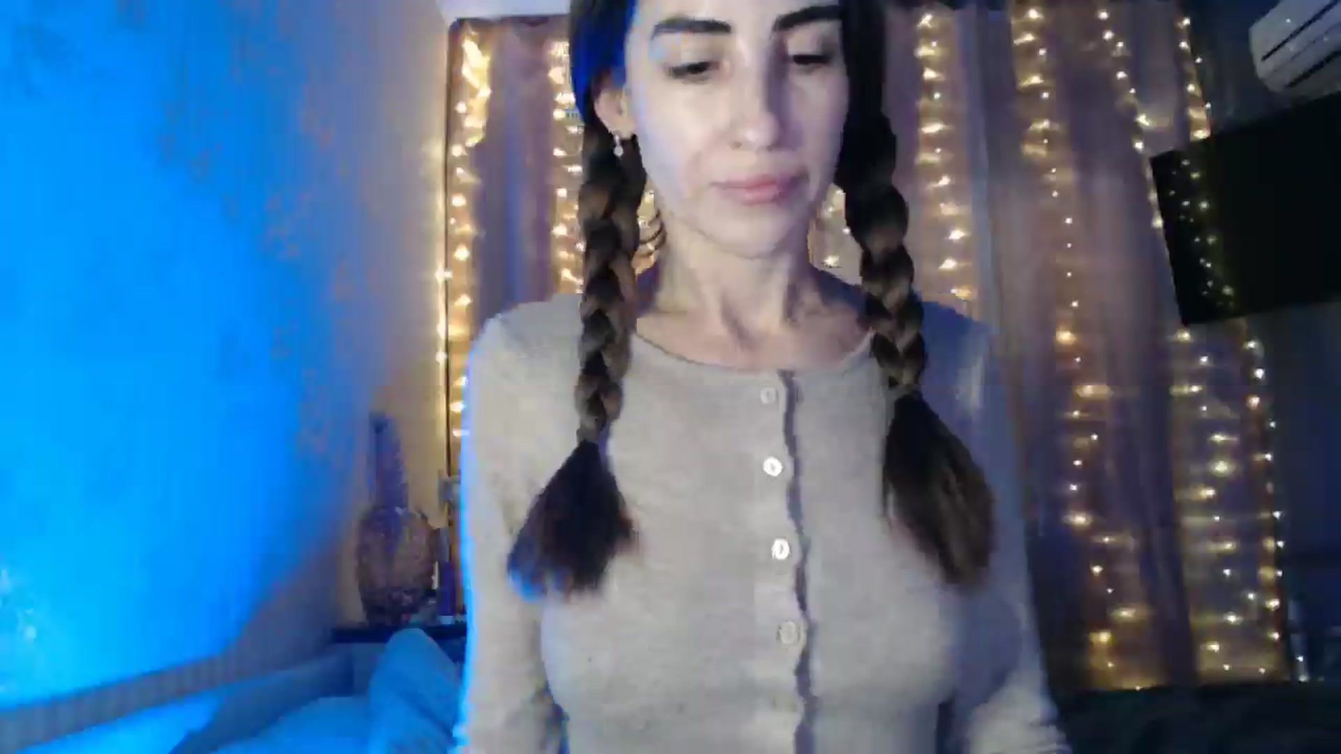 Gallery image thumbnail from Nora_Sweet's myfreecams stream on, 01/06/2025, 13:02 image 16 of 20
