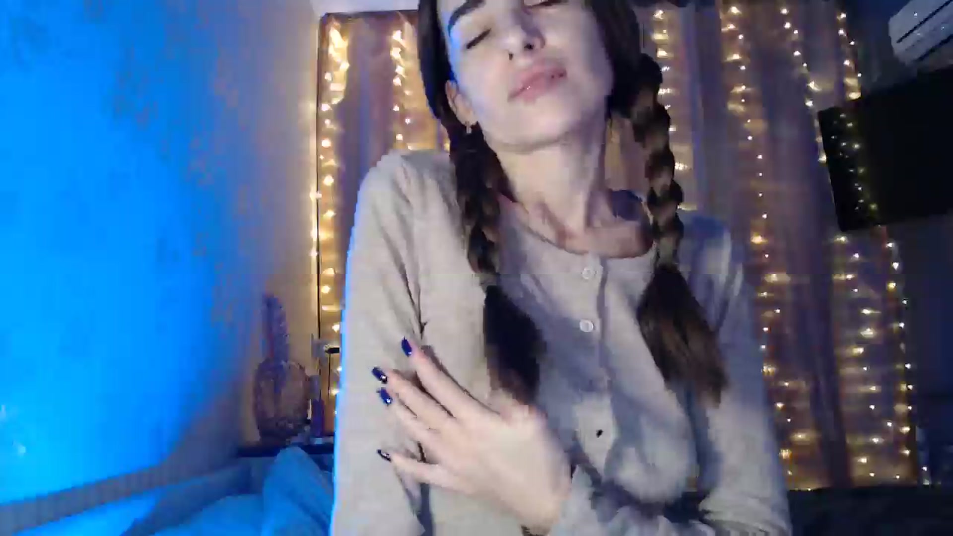 Gallery image thumbnail from Nora_Sweet's myfreecams stream on, 01/06/2025, 14:07 image 5 of 20