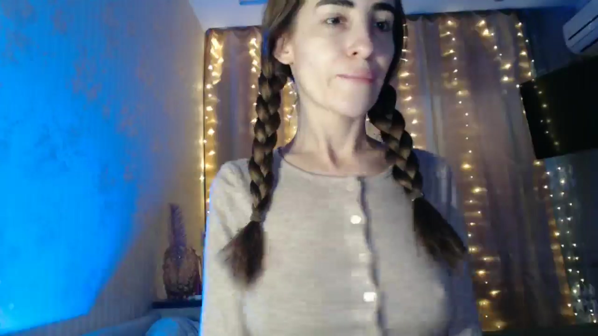 Gallery image thumbnail from Nora_Sweet's myfreecams stream on, 01/07/2025, 11:49 image 5 of 20