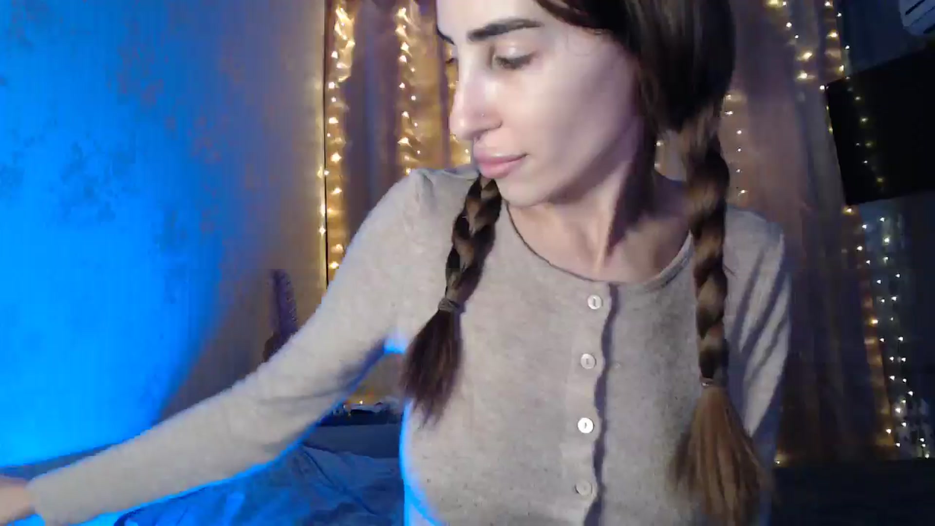 Gallery image thumbnail from Nora_Sweet's myfreecams stream on, 01/07/2025, 12:22 image 9 of 20