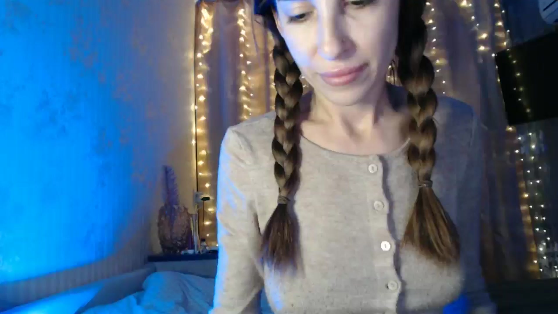 Gallery image thumbnail from Nora_Sweet's myfreecams stream on, 01/07/2025, 14:17 image 6 of 20