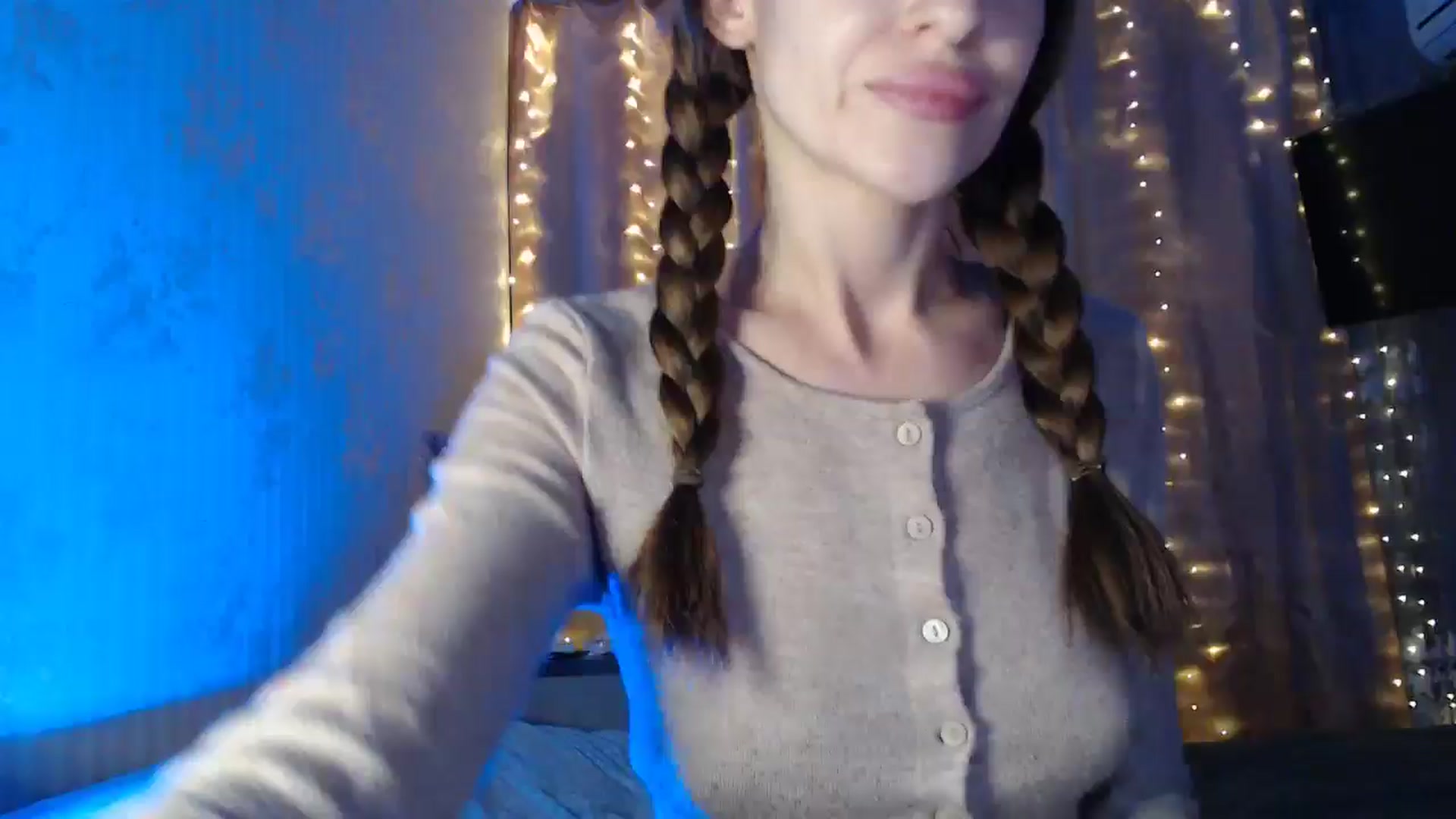 Gallery image thumbnail from Nora_Sweet's myfreecams stream on, 01/07/2025, 14:17 image 9 of 20