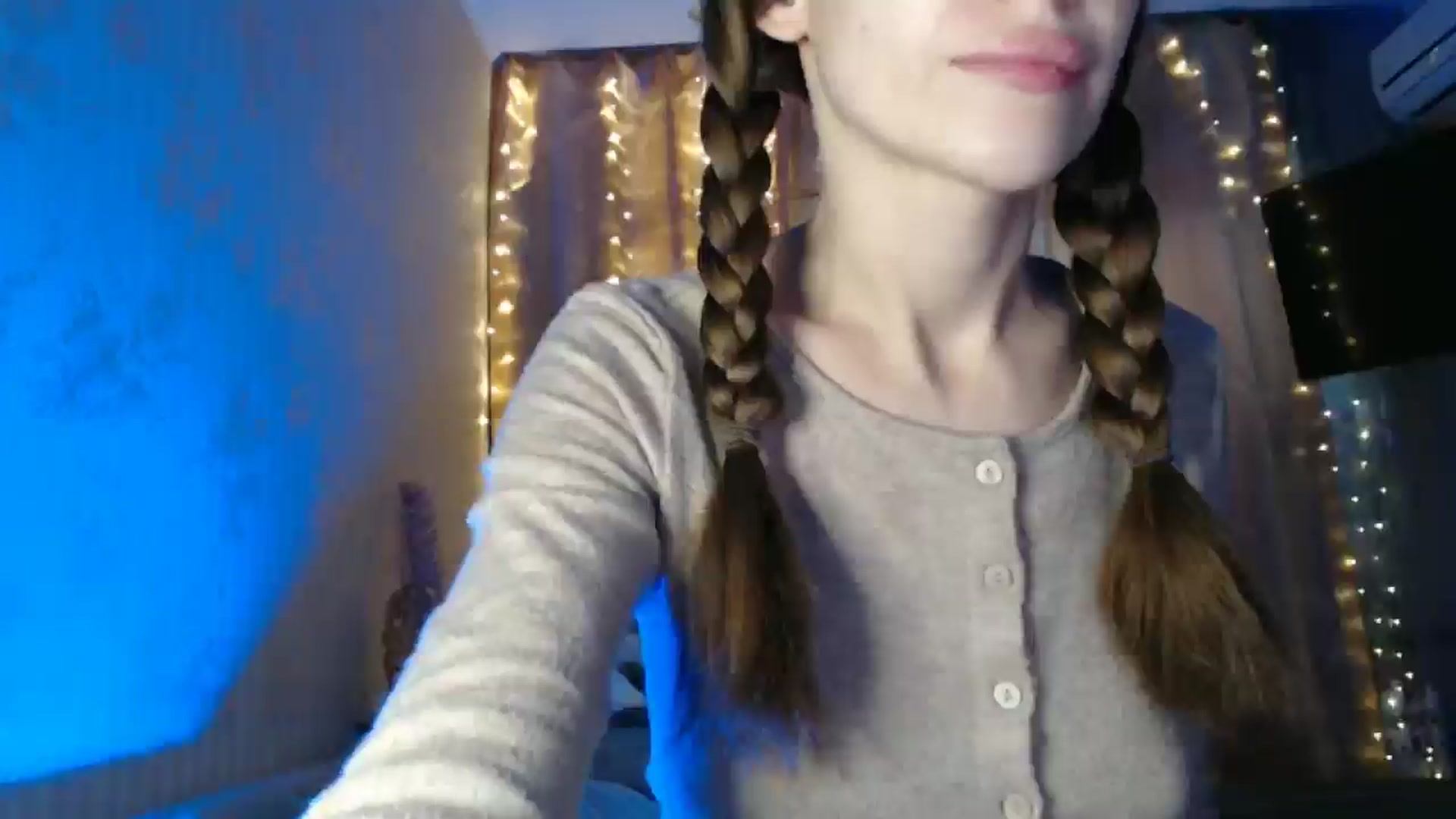 Gallery image thumbnail from Nora_Sweet's myfreecams stream on, 01/08/2025, 10:16 image 9 of 20