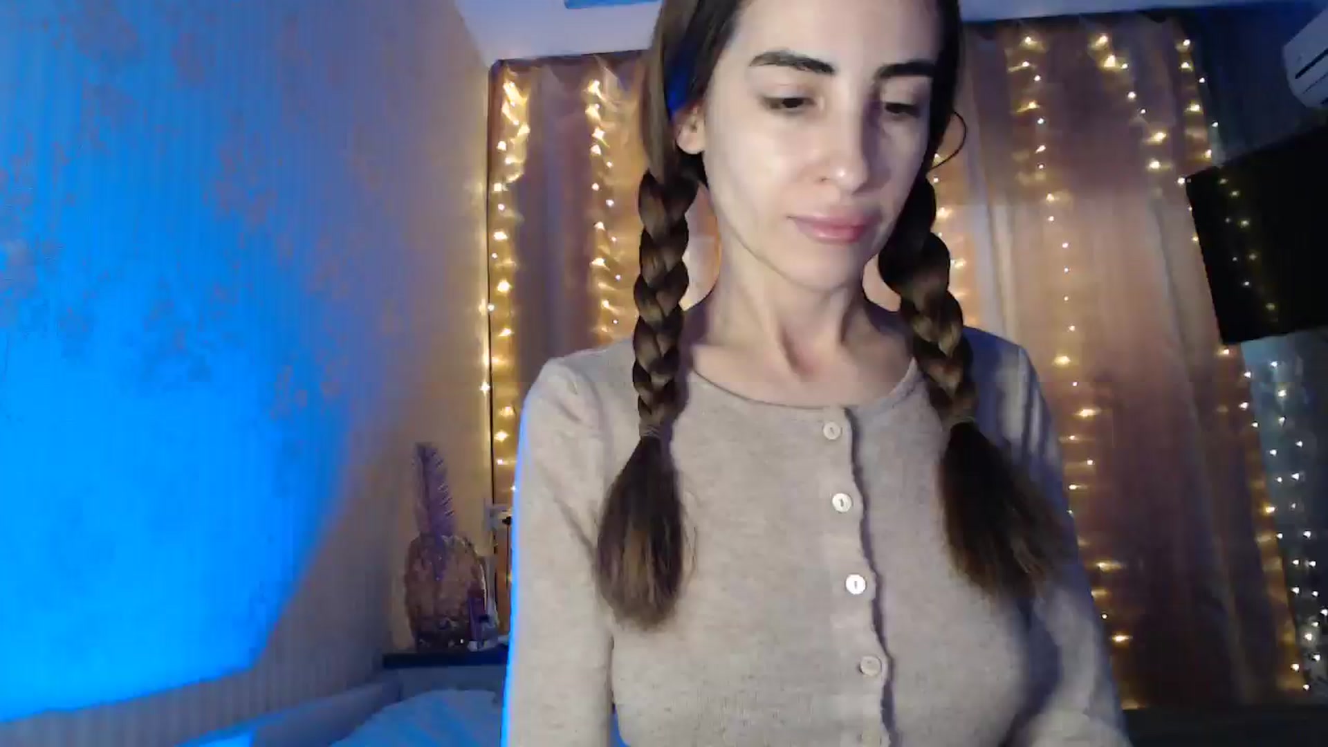Gallery image thumbnail from Nora_Sweet's myfreecams stream on, 01/08/2025, 11:36 image 13 of 20