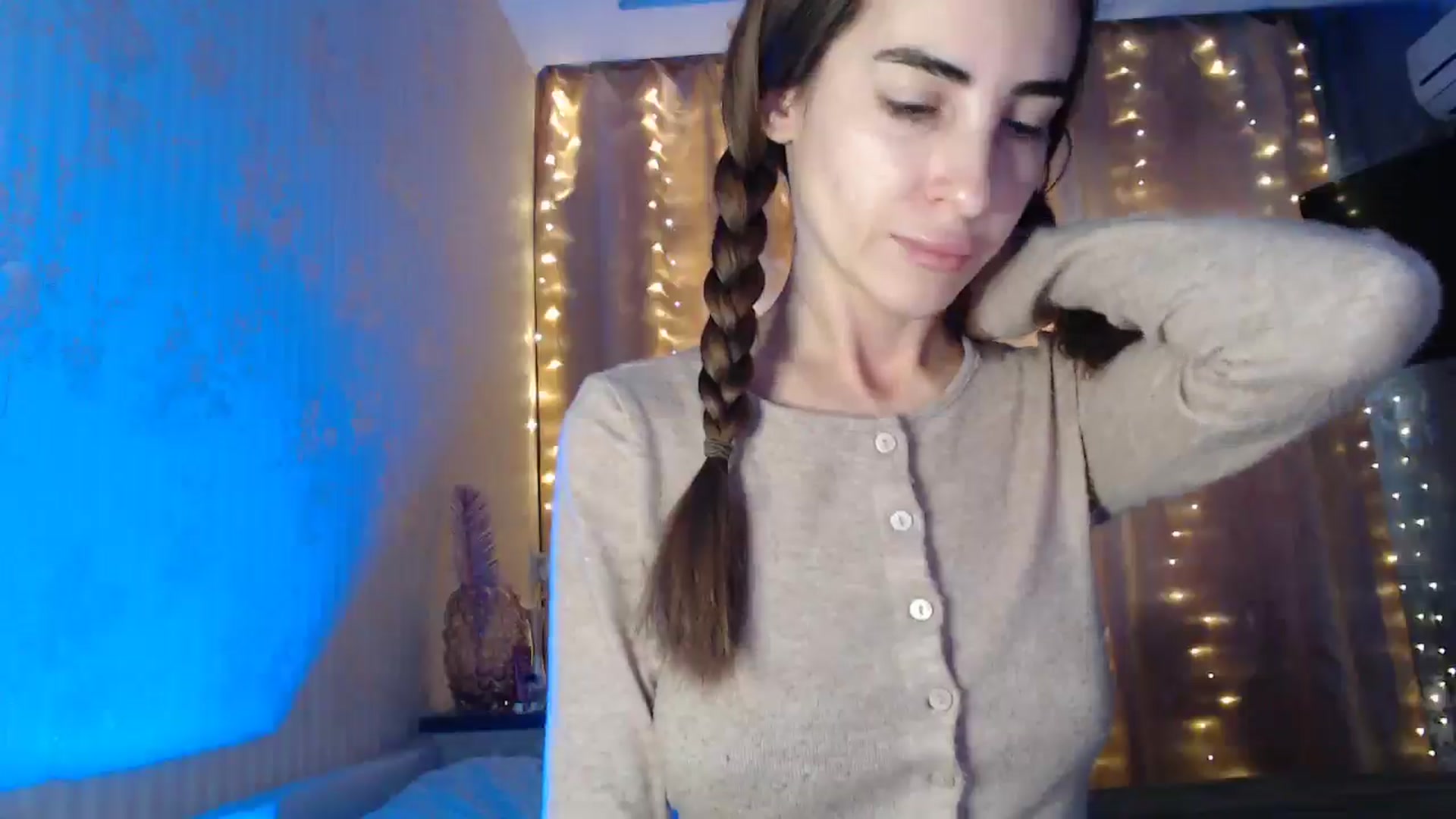 Gallery image thumbnail from Nora_Sweet's myfreecams stream on, 01/08/2025, 11:36 image 11 of 20