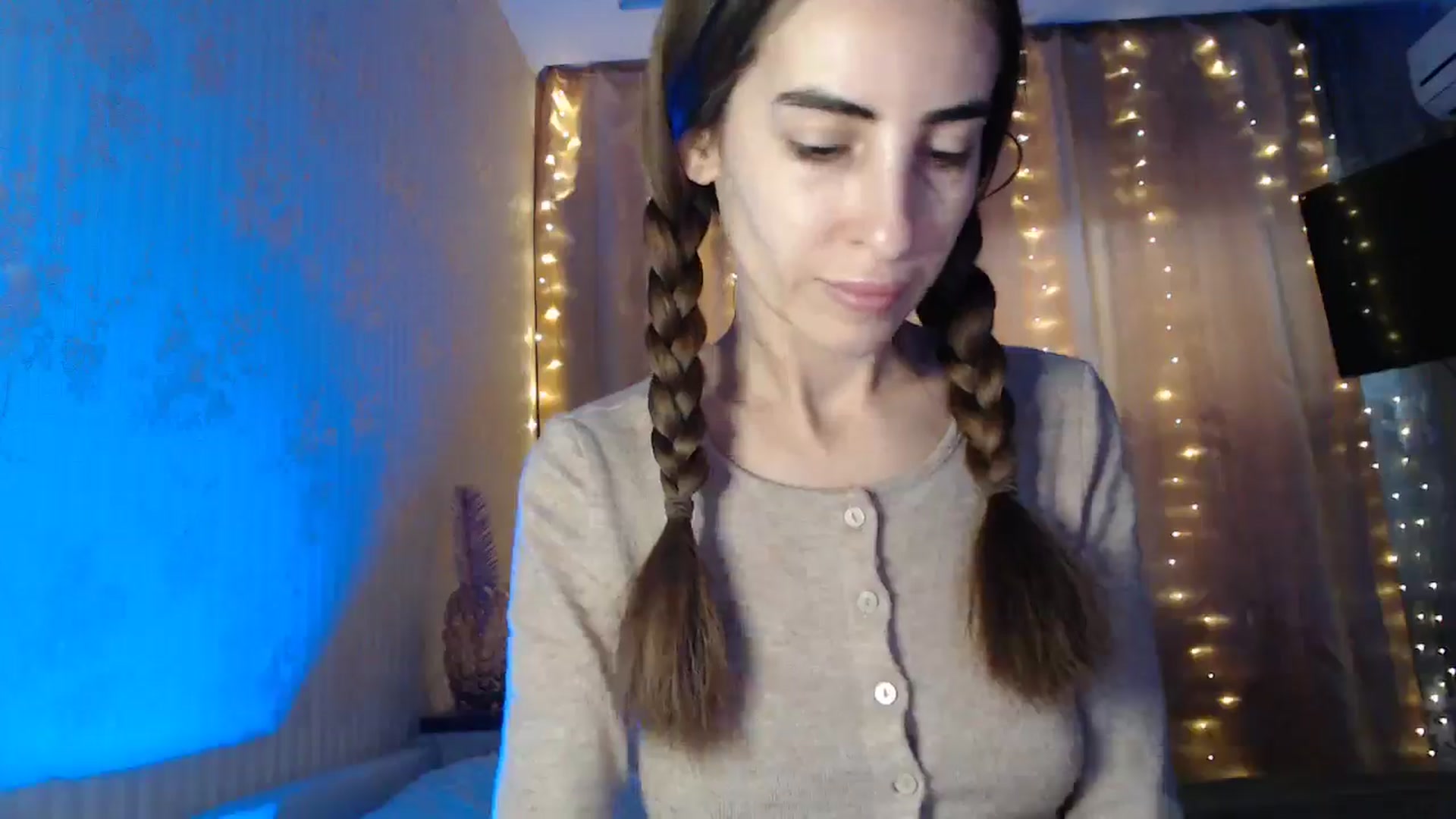 Gallery image thumbnail from Nora_Sweet's myfreecams stream on, 01/08/2025, 11:36 image 8 of 20
