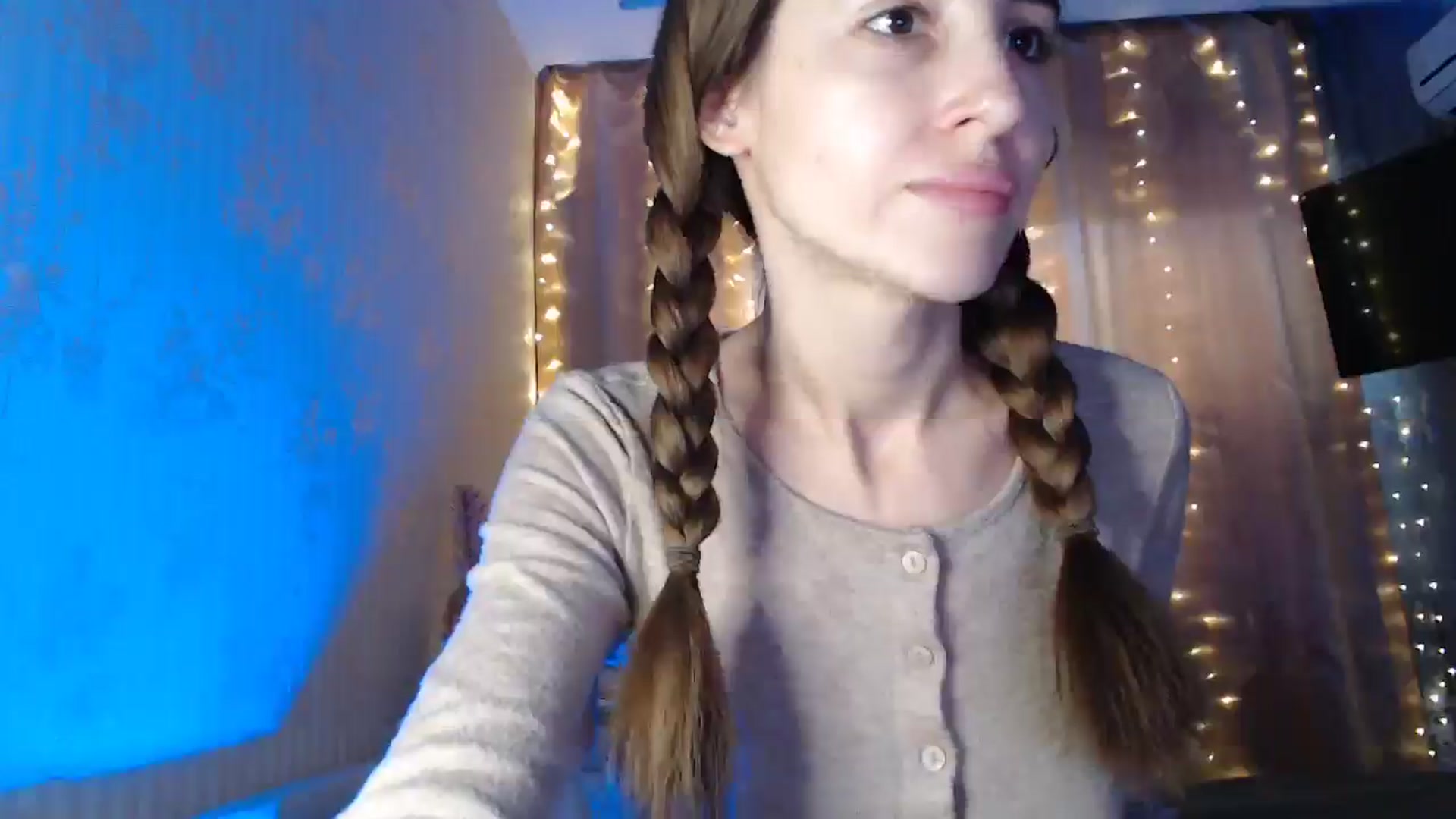Gallery image thumbnail from Nora_Sweet's myfreecams stream on, 01/08/2025, 11:36 image 10 of 20