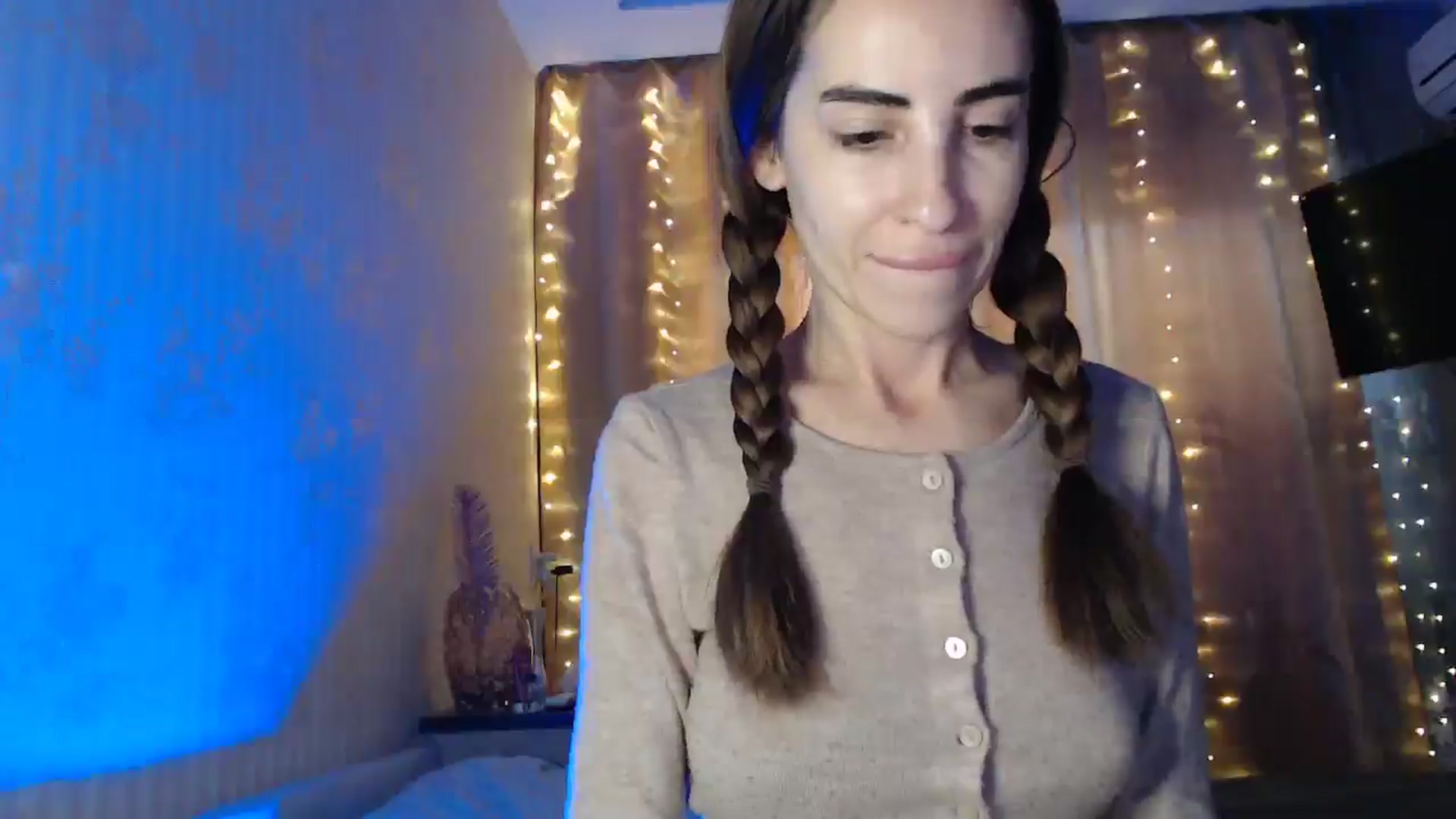 Gallery image thumbnail from Nora_Sweet's myfreecams stream on, 01/08/2025, 11:36 image 12 of 20