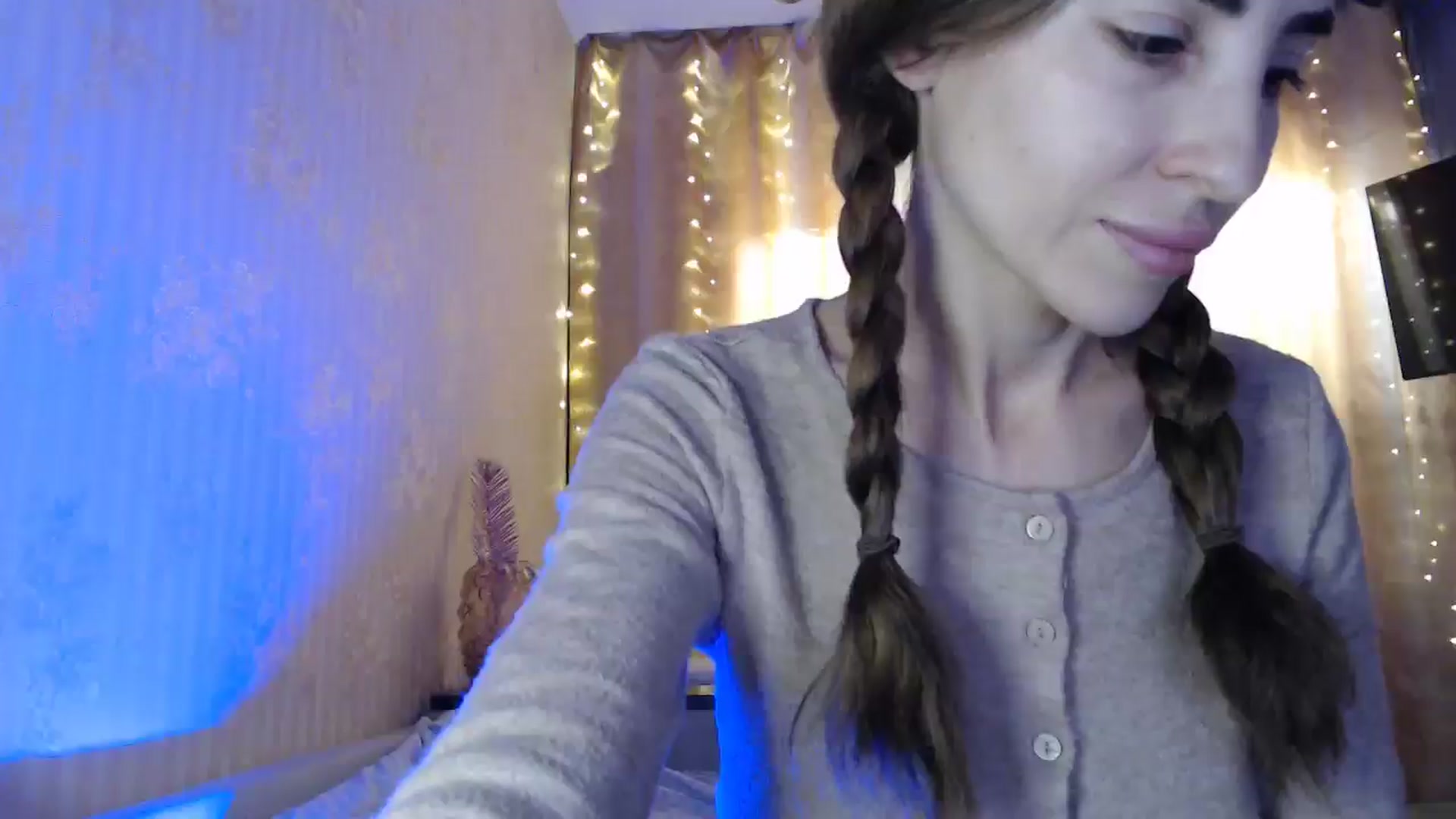 Gallery image thumbnail from Nora_Sweet's myfreecams stream on, 01/10/2025, 11:45 image 14 of 20