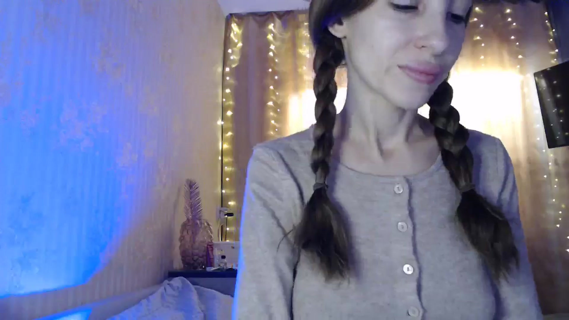 Gallery image thumbnail from Nora_Sweet's myfreecams stream on, 01/10/2025, 11:45 image 11 of 20