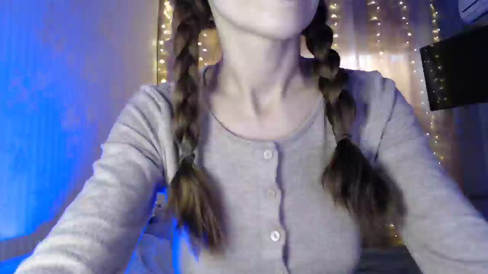 Gallery image thumbnail from Nora_Sweet's myfreecams stream on, 01/10/2025, 12:50 image 17 of 20