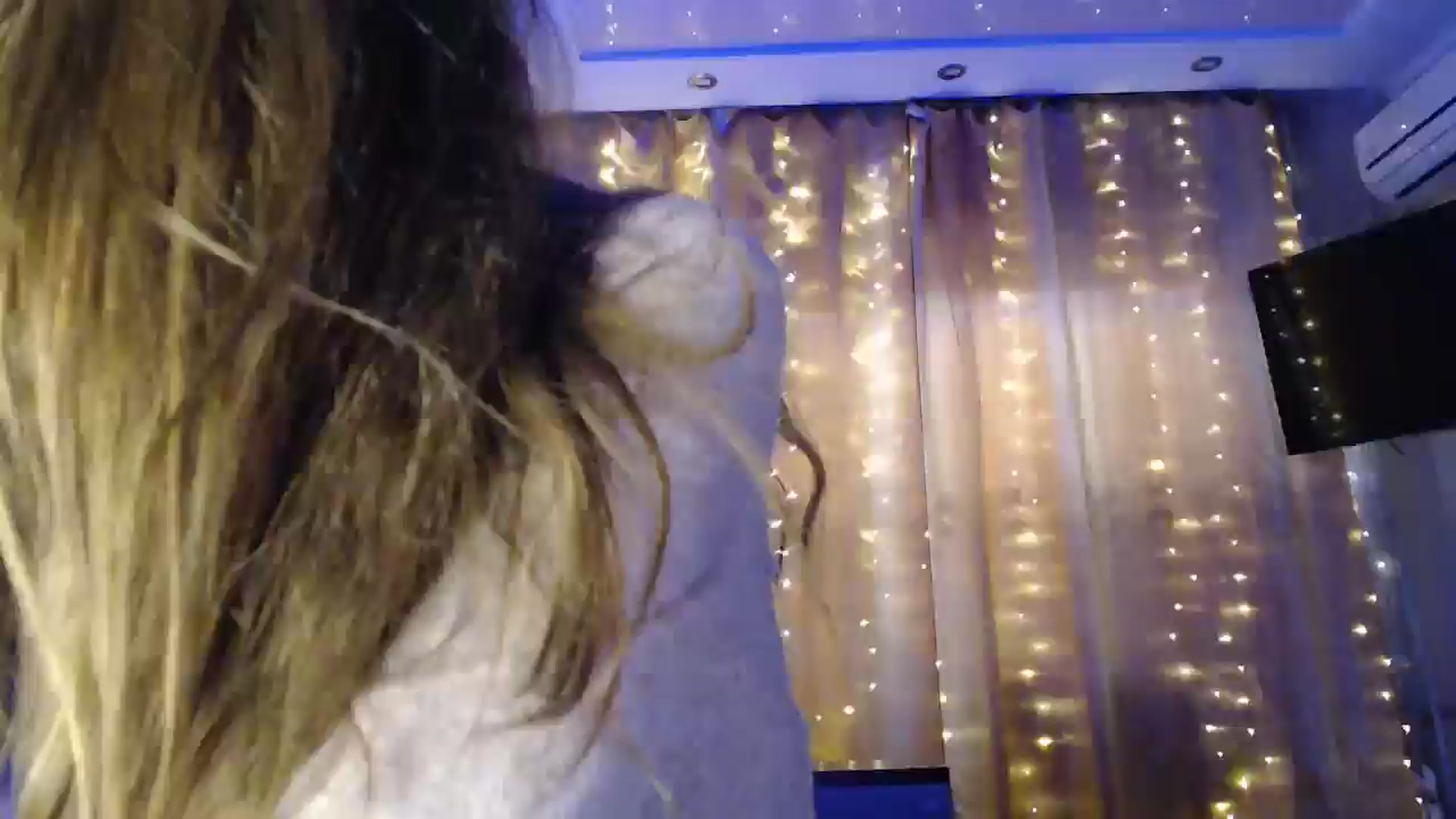 Gallery image thumbnail from Nora_Sweet's myfreecams stream on, 01/13/2025, 08:41 image 1 of 20