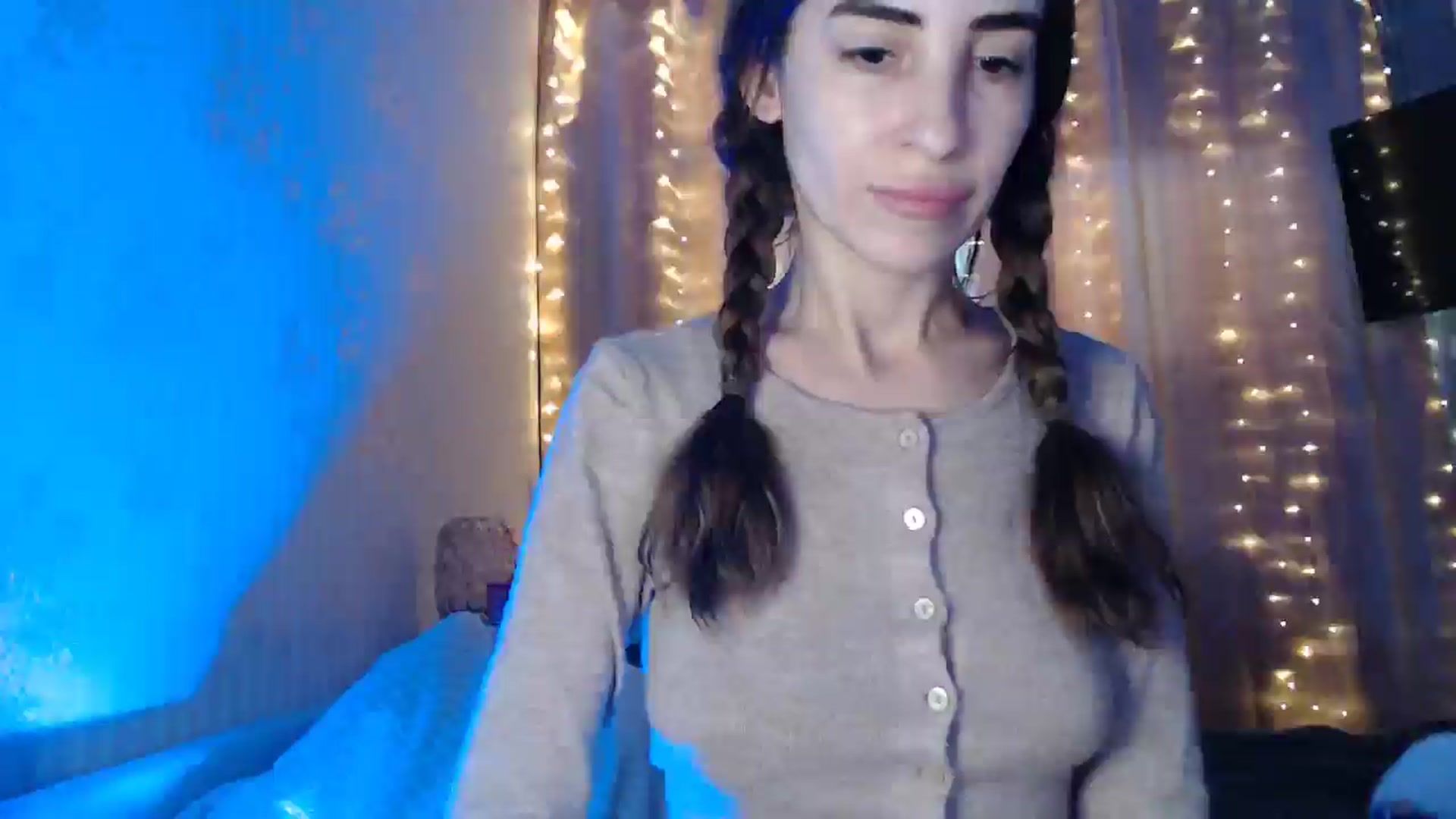 Gallery image thumbnail from Nora_Sweet's myfreecams stream on, 01/13/2025, 12:39 image 17 of 20