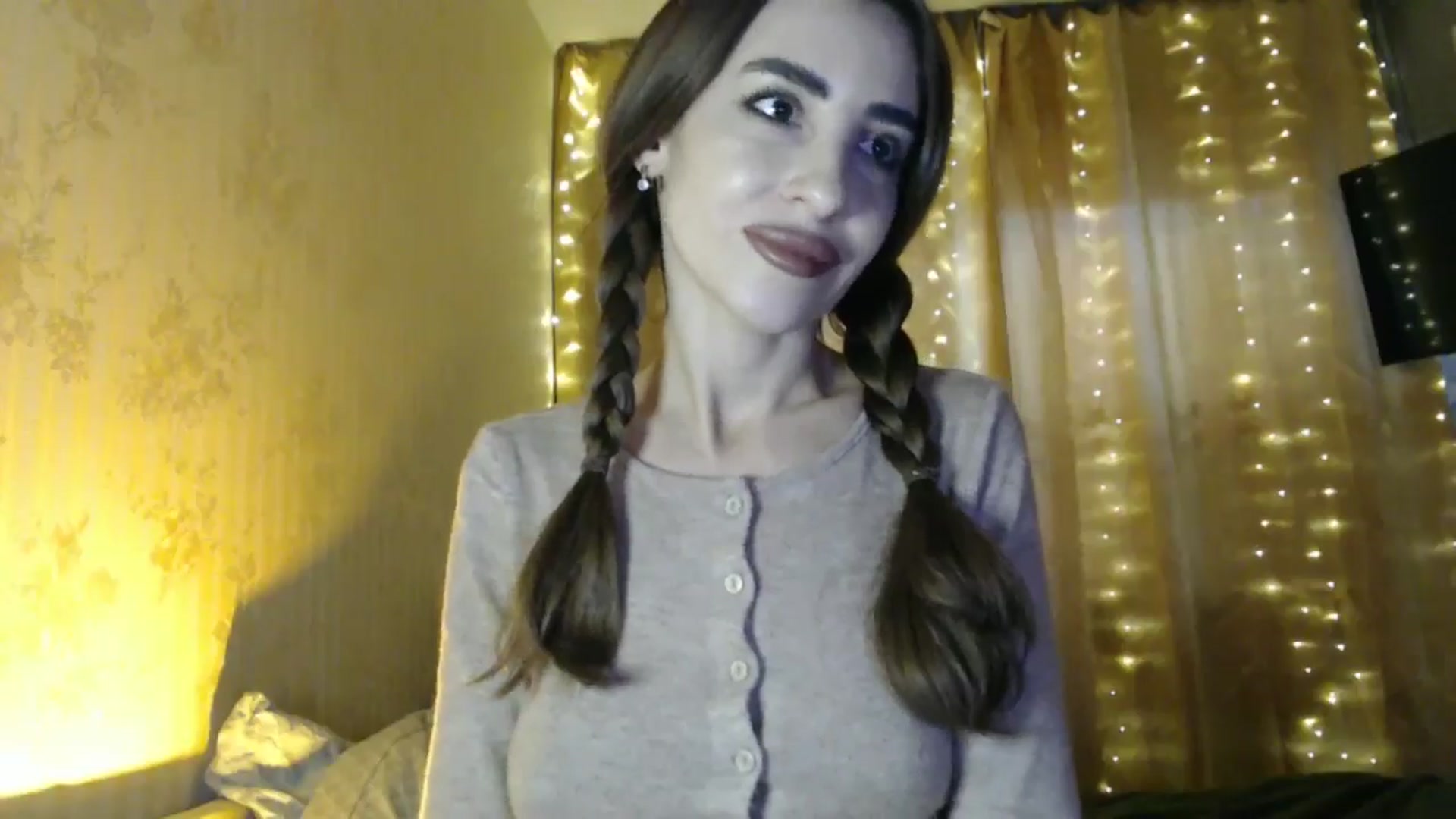 Gallery image thumbnail from Nora_Sweet's myfreecams stream on, 01/14/2025, 12:29 image 10 of 20