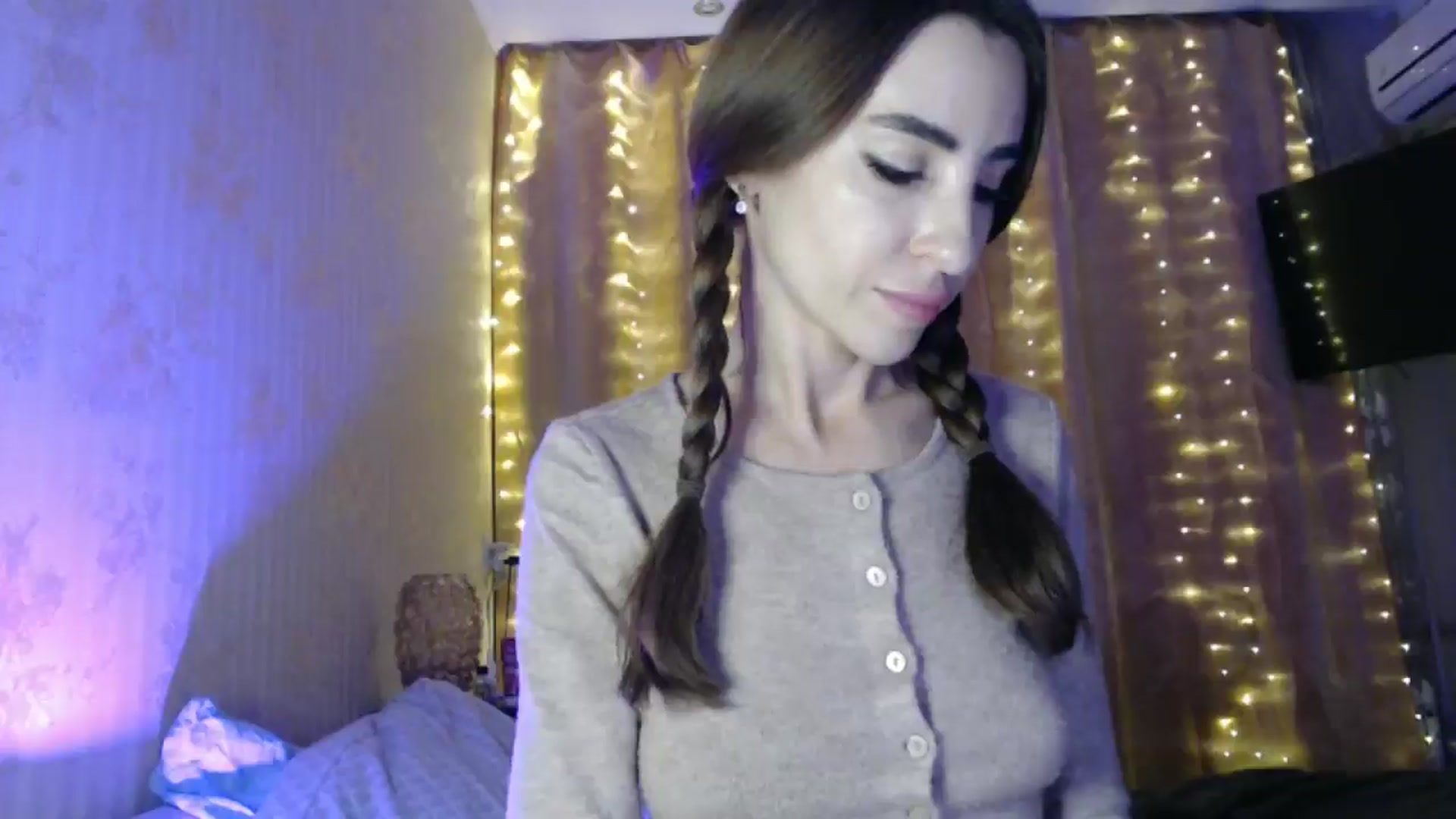 Gallery image thumbnail from Nora_Sweet's myfreecams stream on, 01/14/2025, 14:37 image 10 of 20