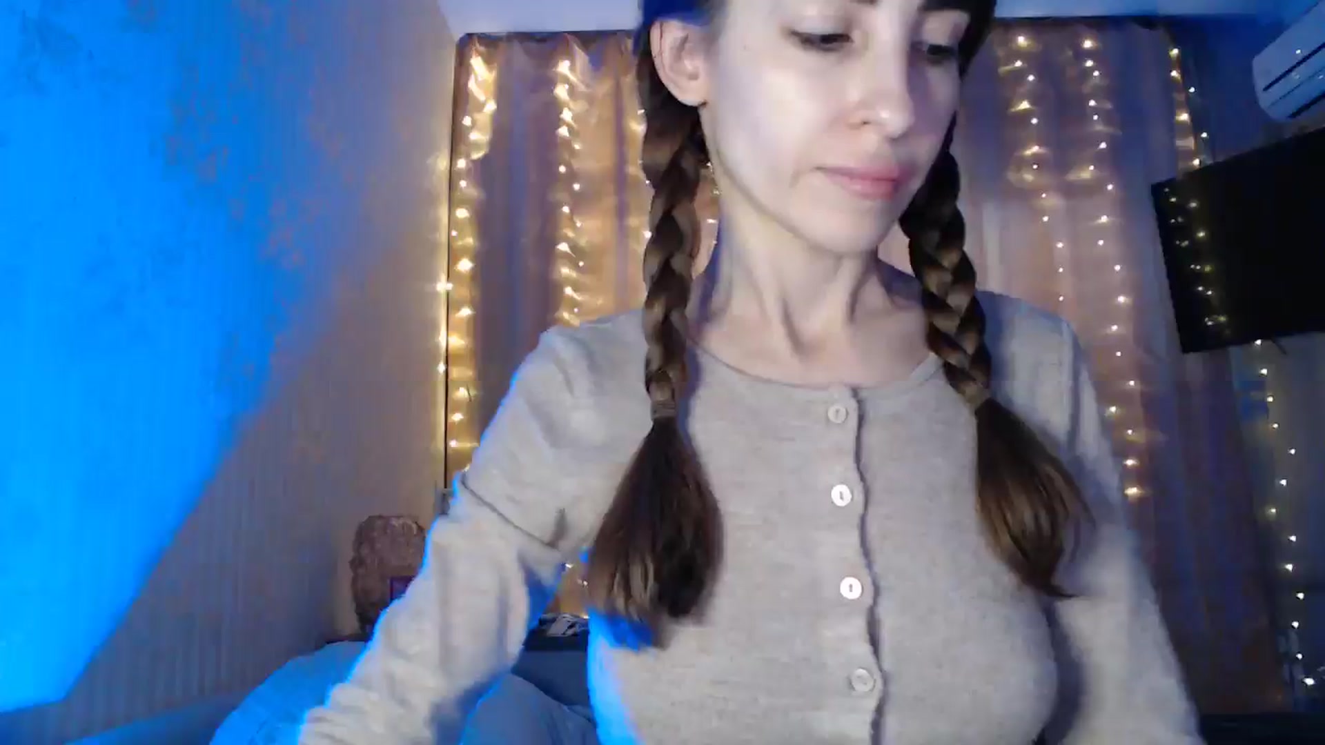 Gallery image thumbnail from Nora_Sweet's myfreecams stream on, 01/16/2025, 12:17 image 5 of 20