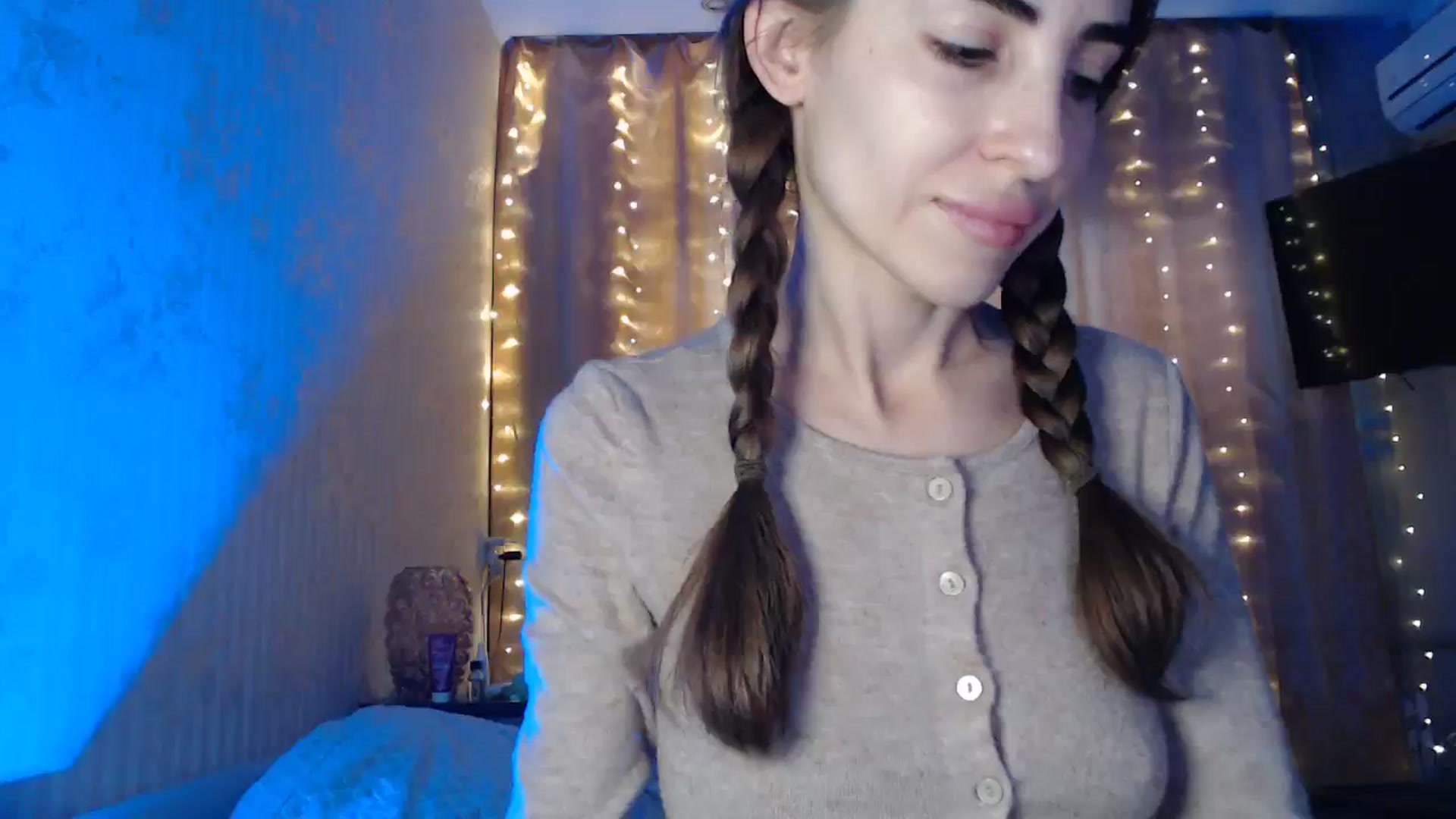 Gallery image thumbnail from Nora_Sweet's myfreecams stream on, 01/16/2025, 12:17 image 11 of 20