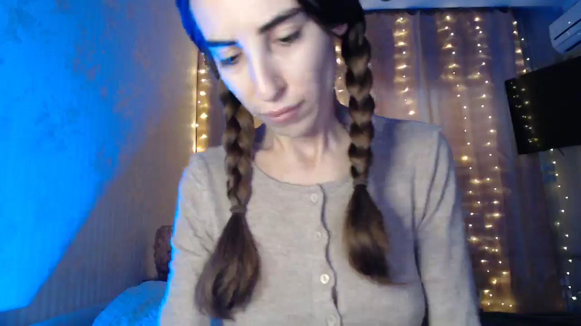 Gallery image thumbnail from Nora_Sweet's myfreecams stream on, 01/16/2025, 12:17 image 3 of 20