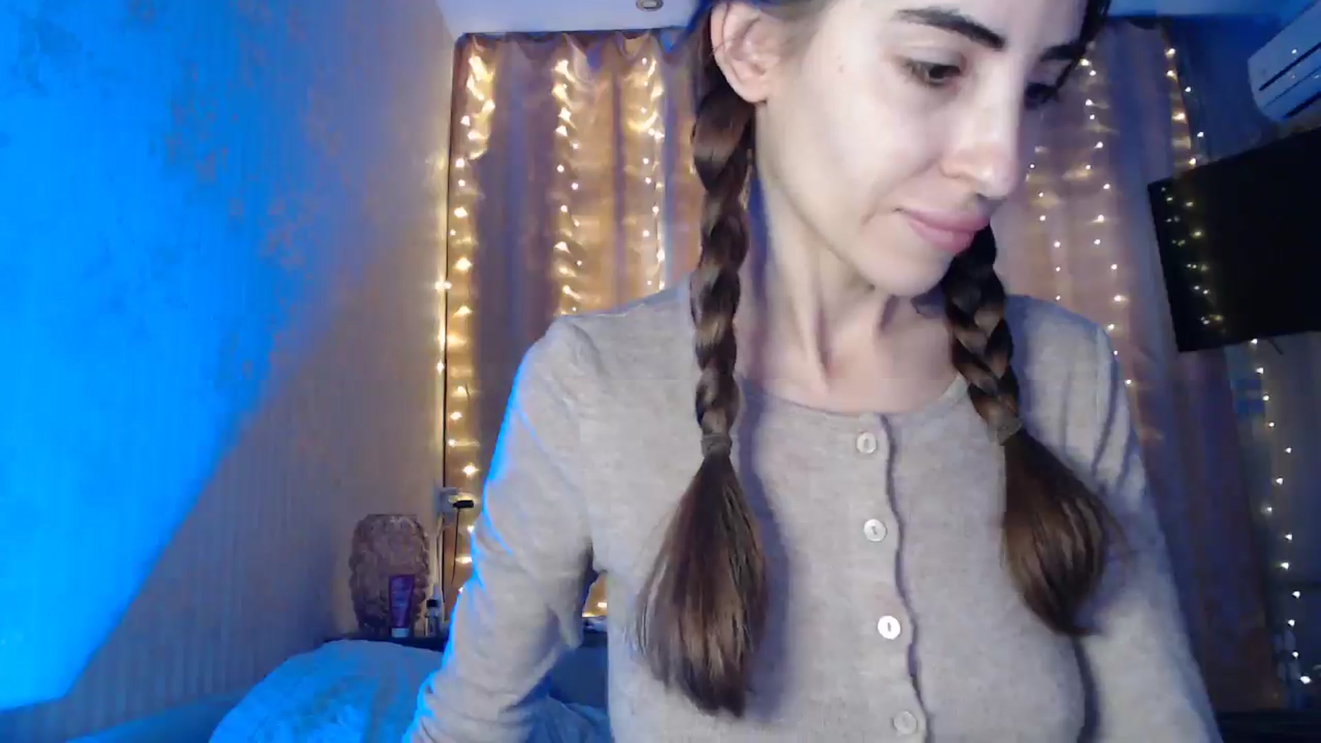 Gallery image thumbnail from Nora_Sweet's myfreecams stream on, 01/16/2025, 12:17 image 13 of 20