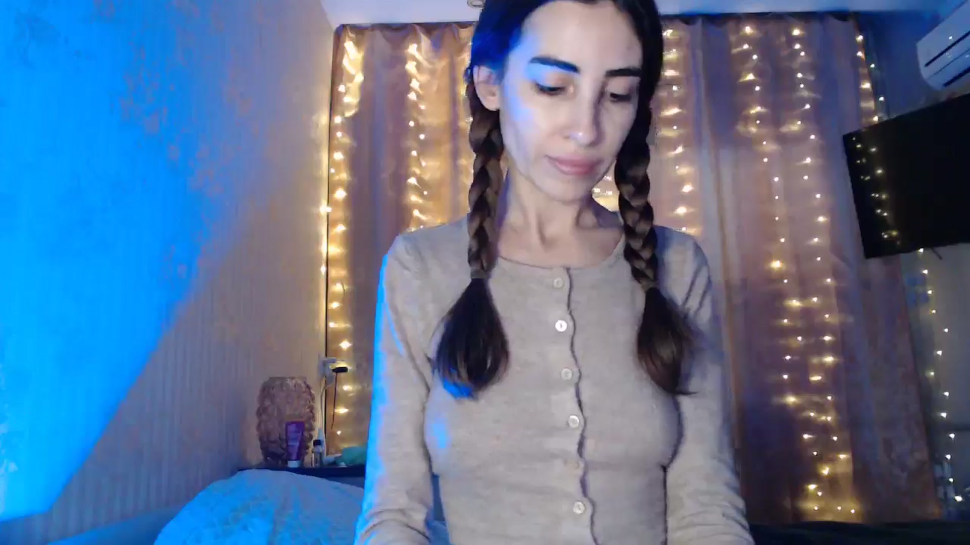 Gallery image thumbnail from Nora_Sweet's myfreecams stream on, 01/16/2025, 12:17 image 20 of 20