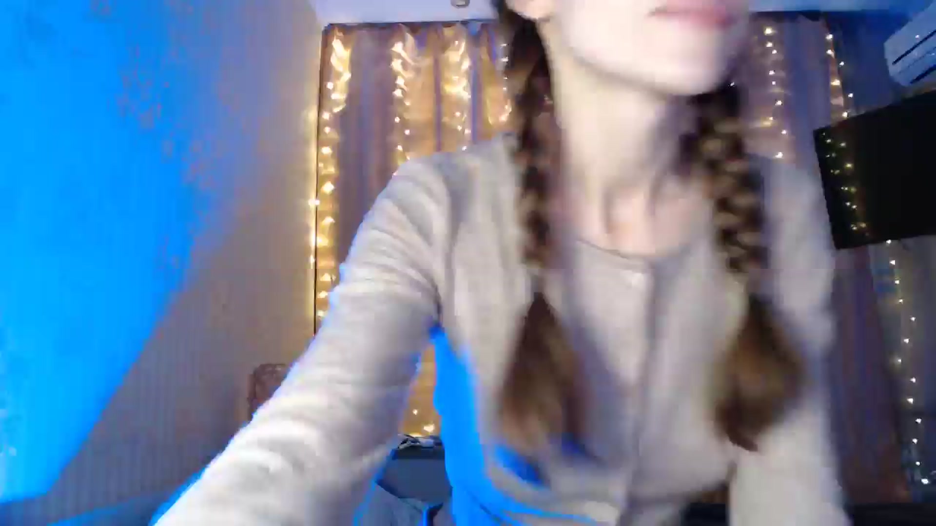 Gallery image thumbnail from Nora_Sweet's myfreecams stream on, 01/16/2025, 12:17 image 15 of 20